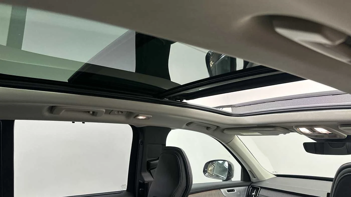 Volvo-XC90-image-18