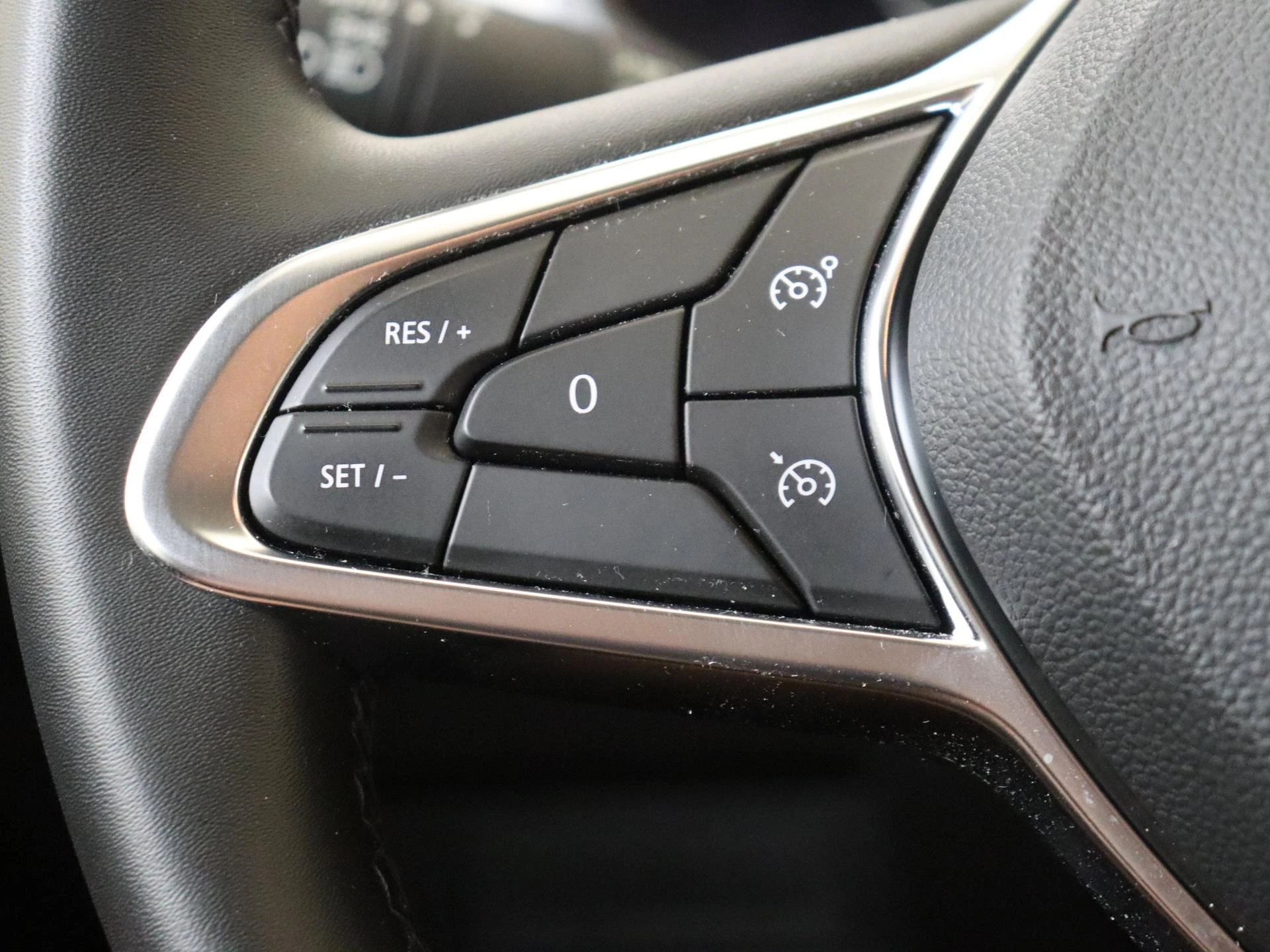 Renault-Captur-image-12