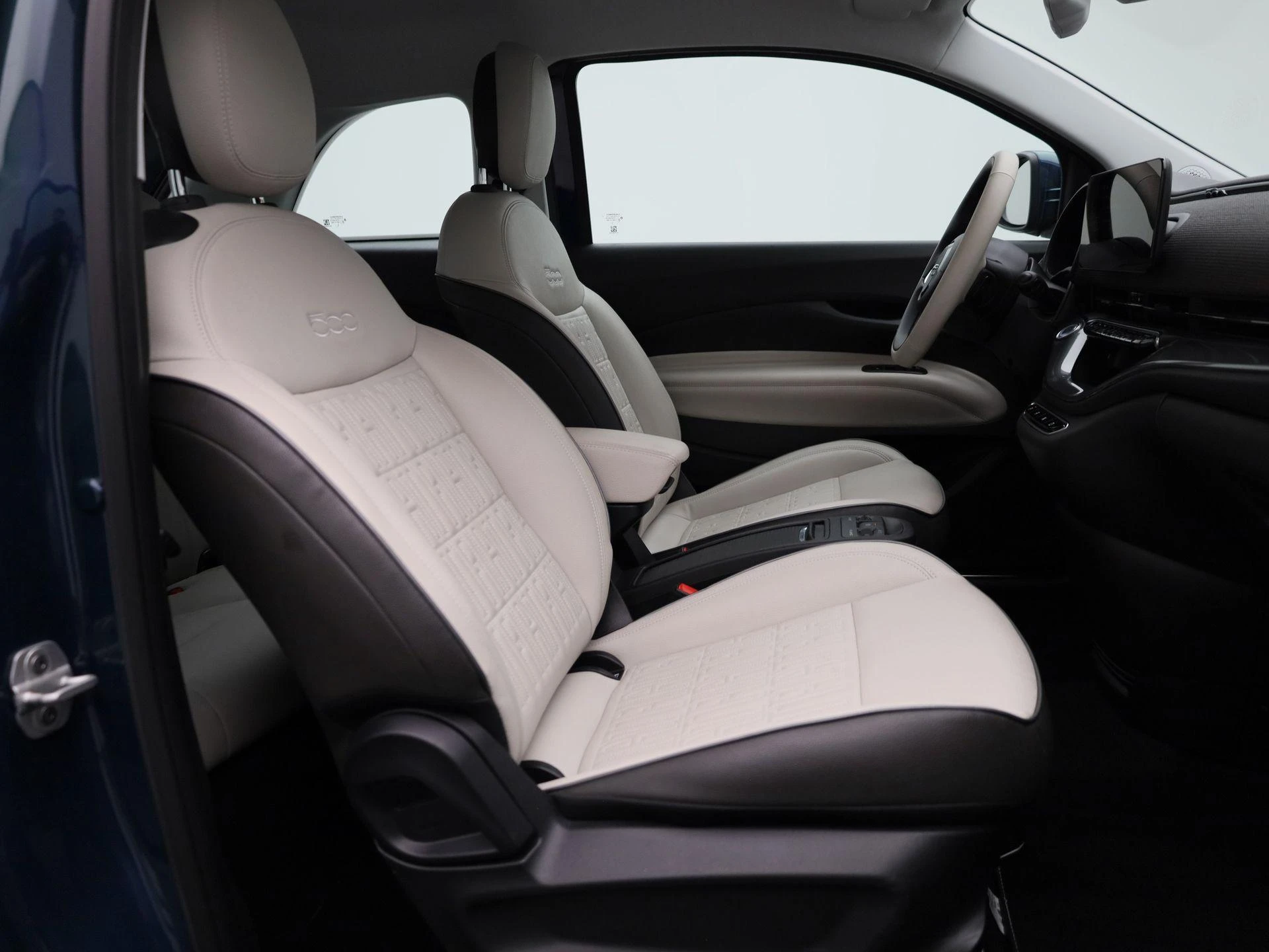 Fiat-500e-image-33