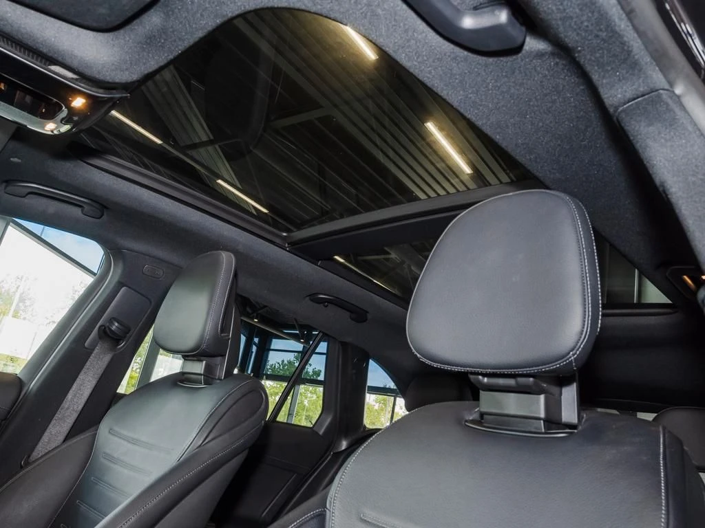 Mercedes-Benz-GLC 400 e-image-15