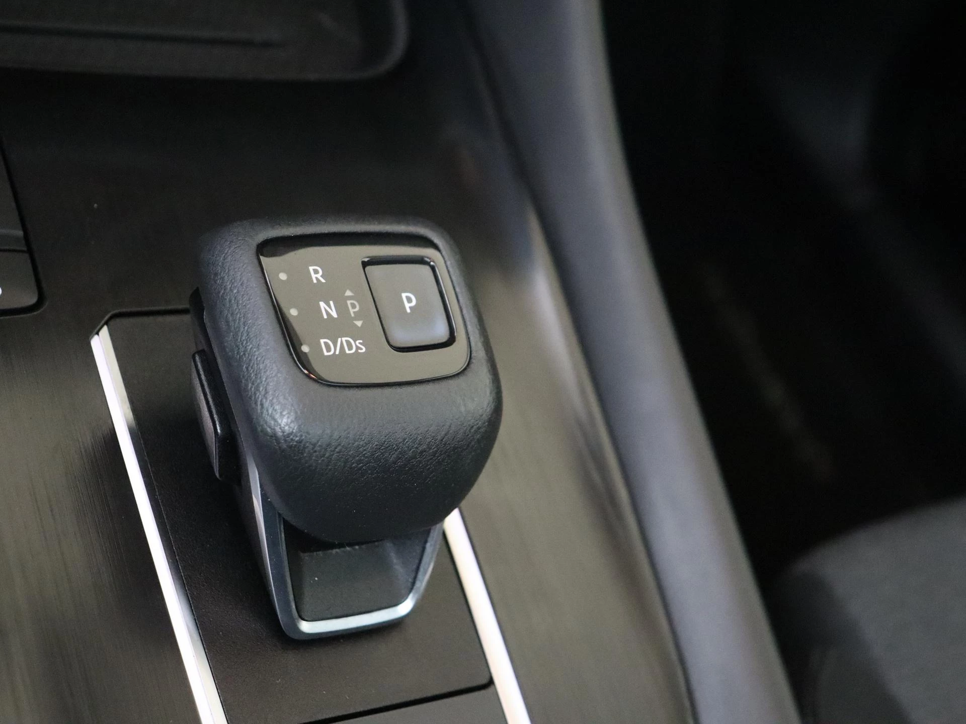 Nissan-QASHQAI-image-14
