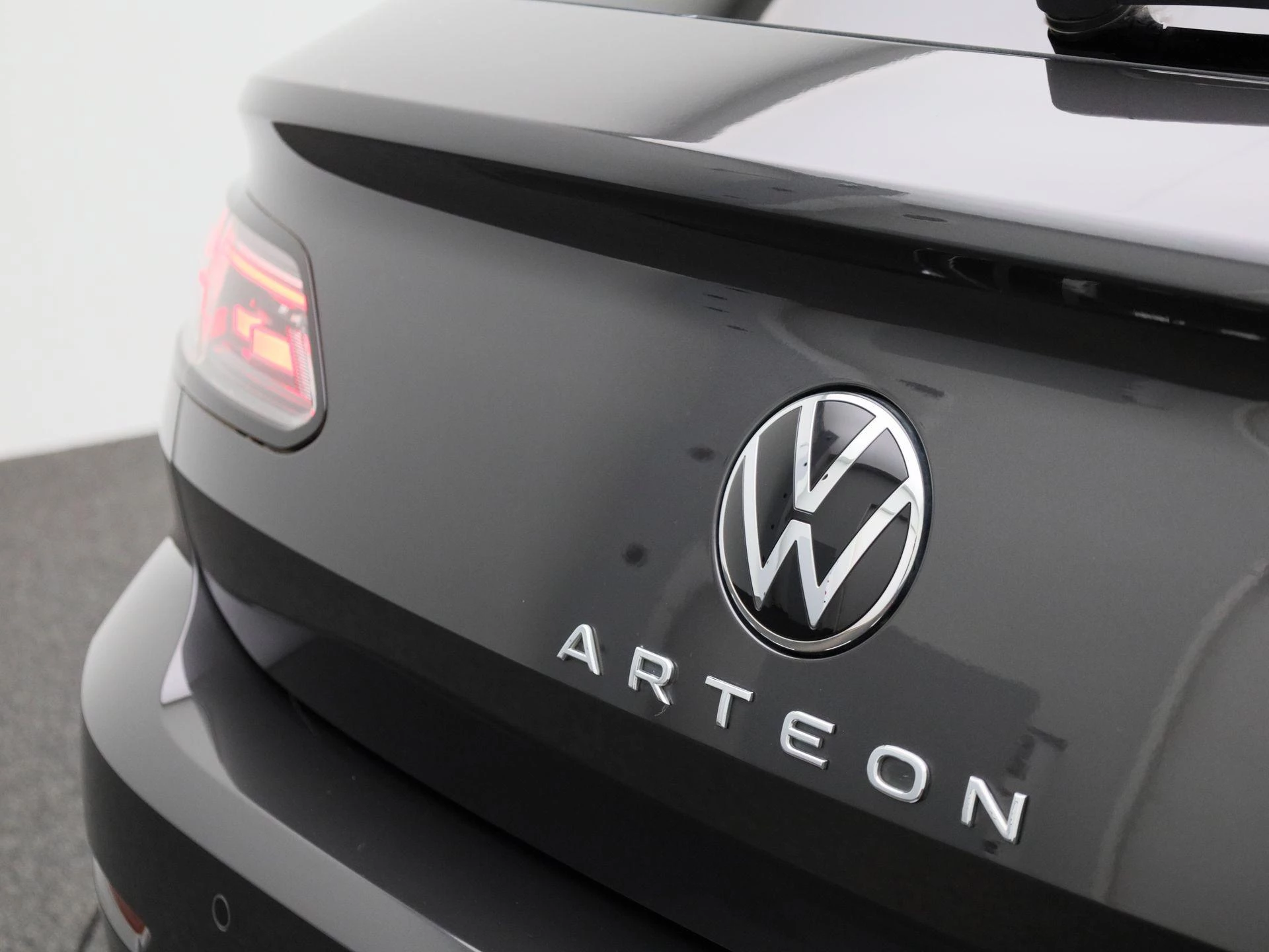 Volkswagen Arteon Shooting Brake 1.4 TSI eHybrid R-Line Business+ 218 PK|