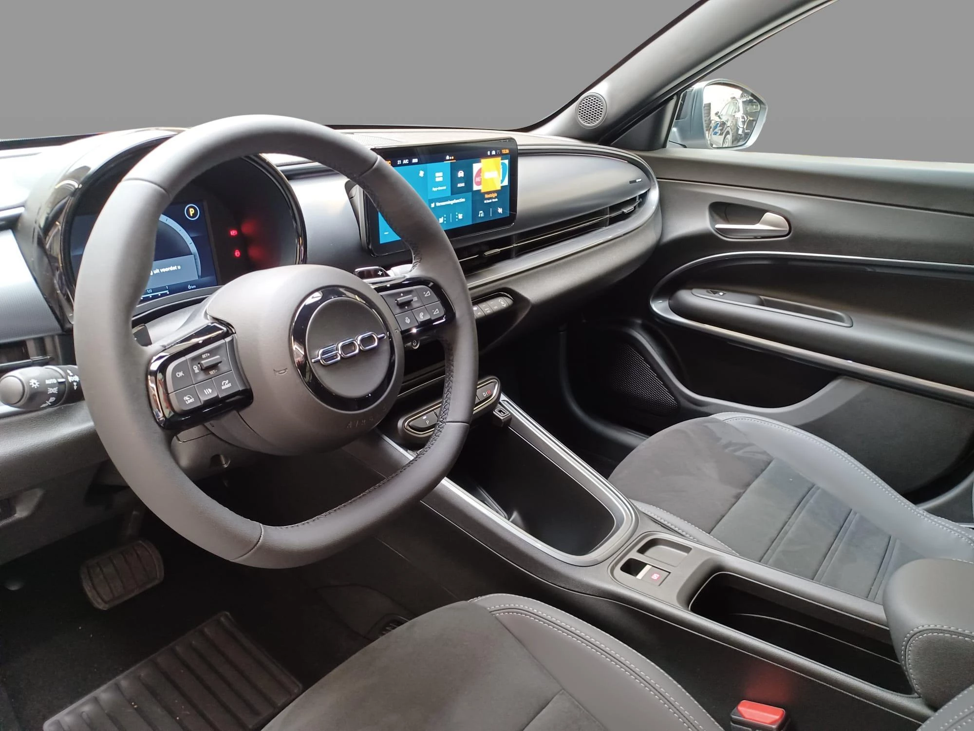 Fiat 600 1.2 Hybrid 600 Hybrid Sport 145pk
