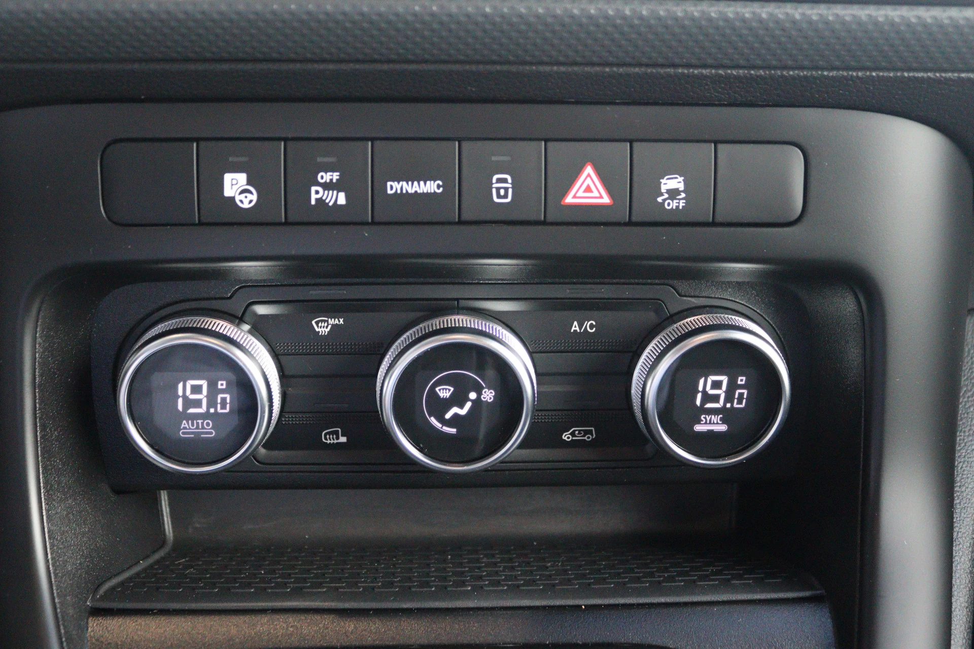 Mercedes-Benz-eCitan-image-6