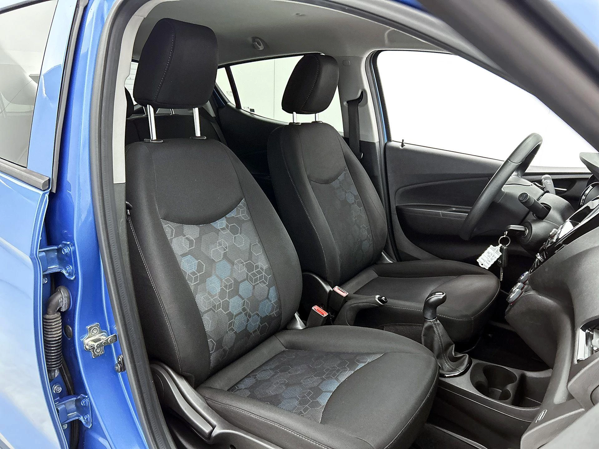 Opel-KARL-image-34