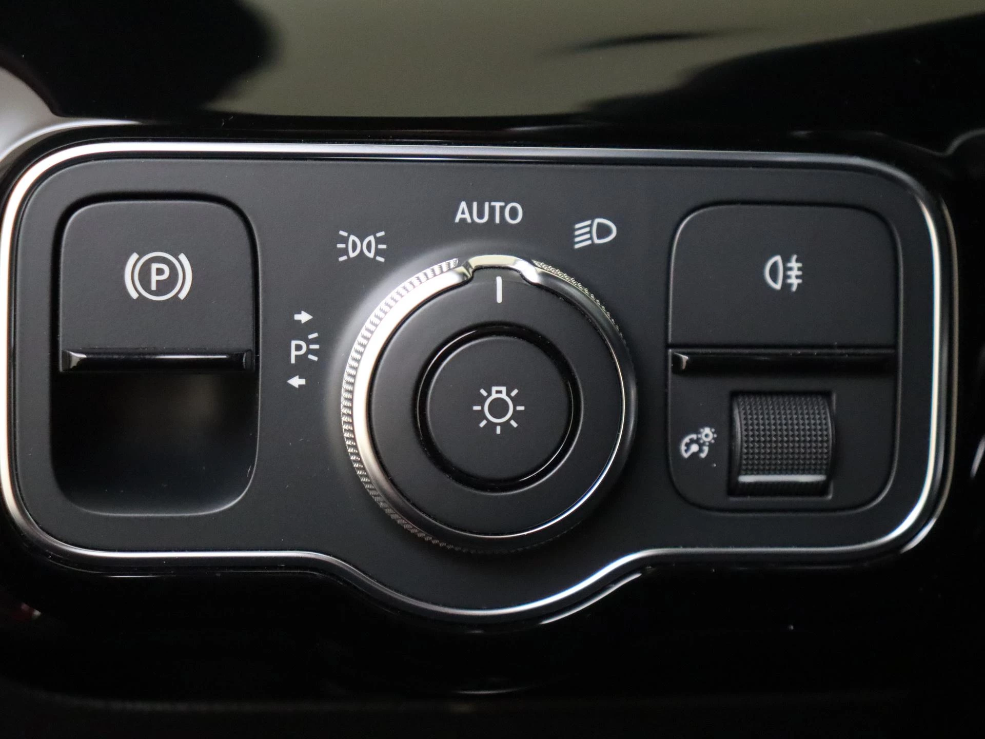 Mercedes-Benz-A-Klasse-image-23
