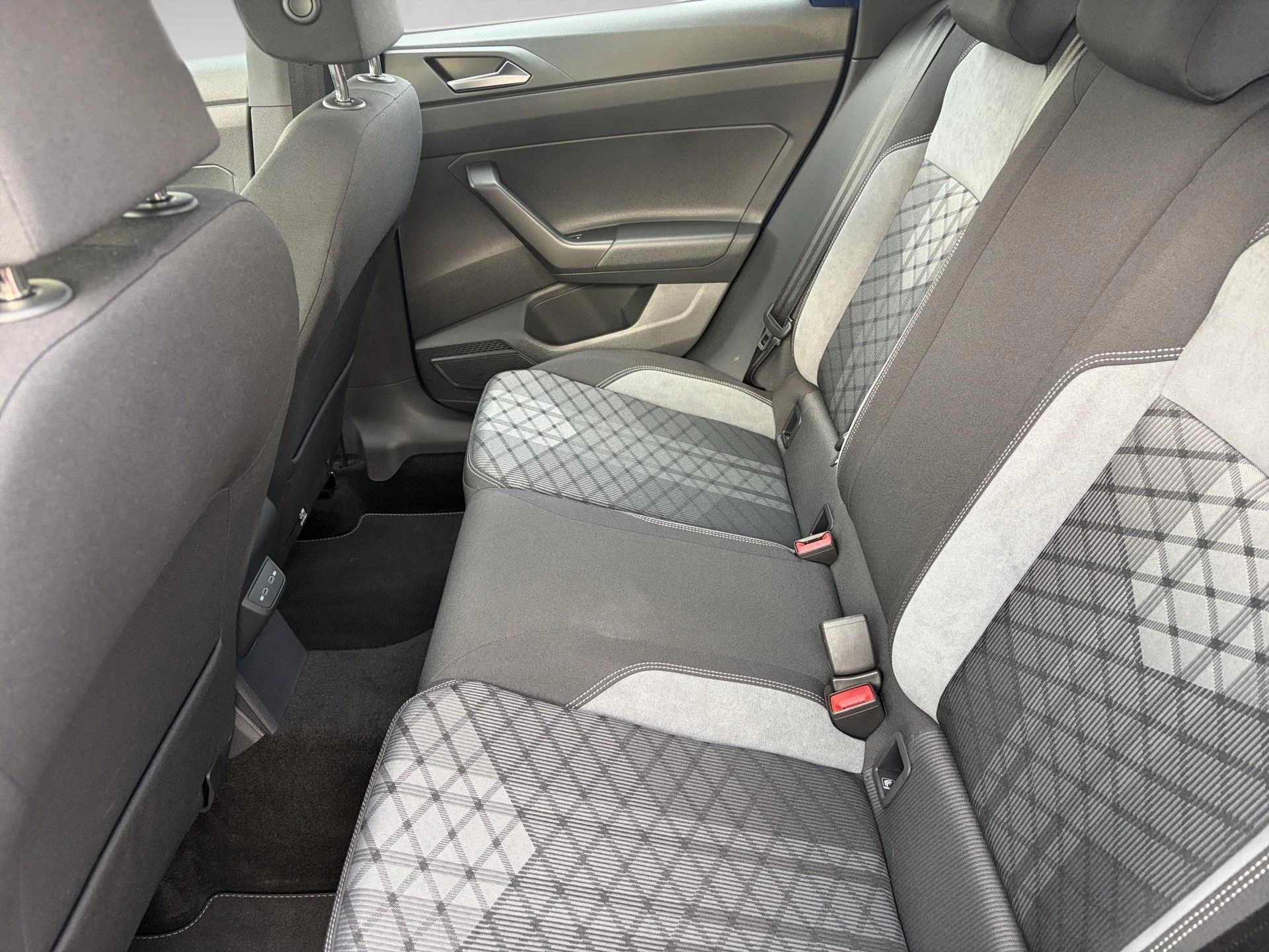 Volkswagen-Taigo-image-10