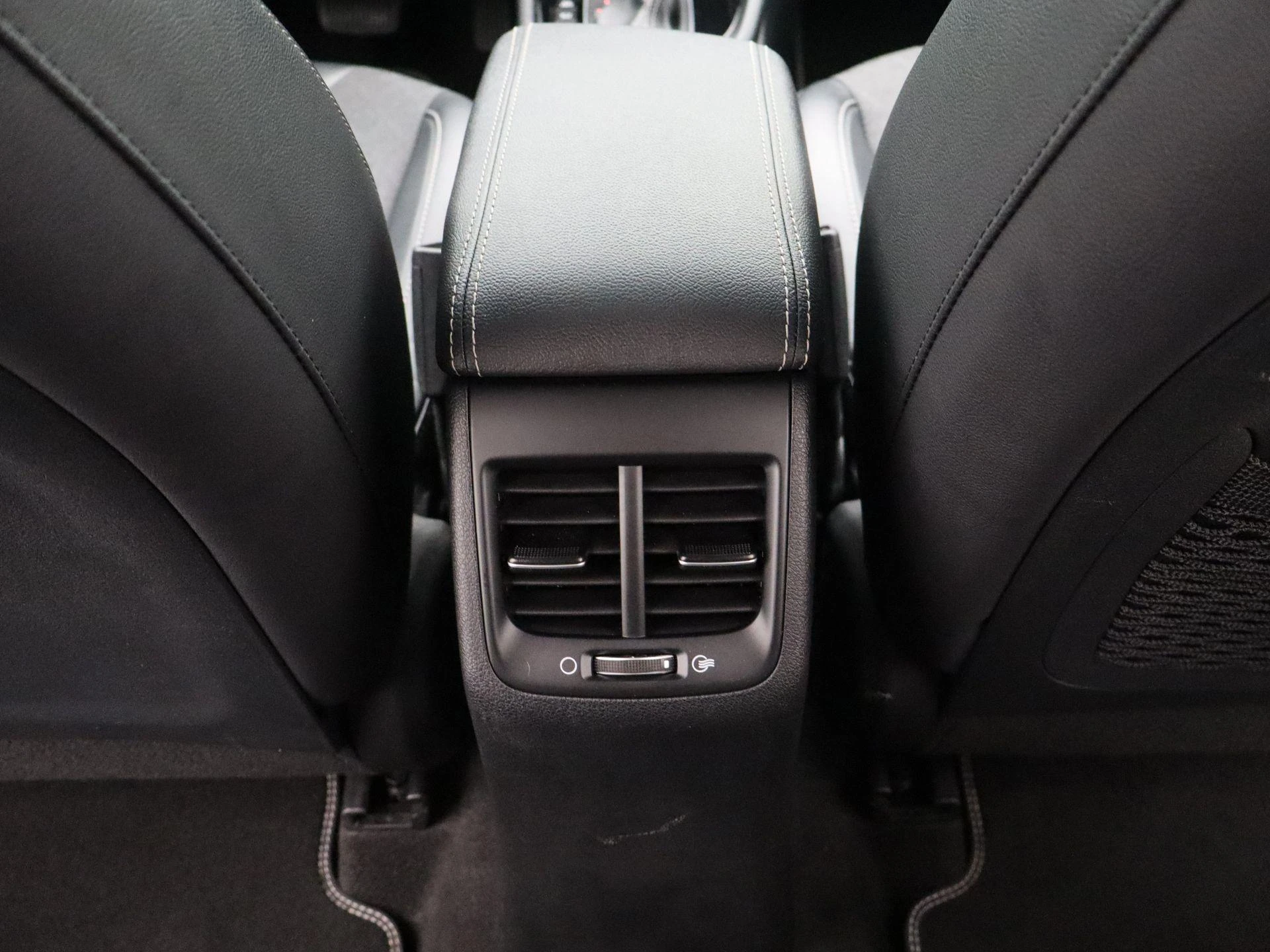 Kia-Niro-image-32