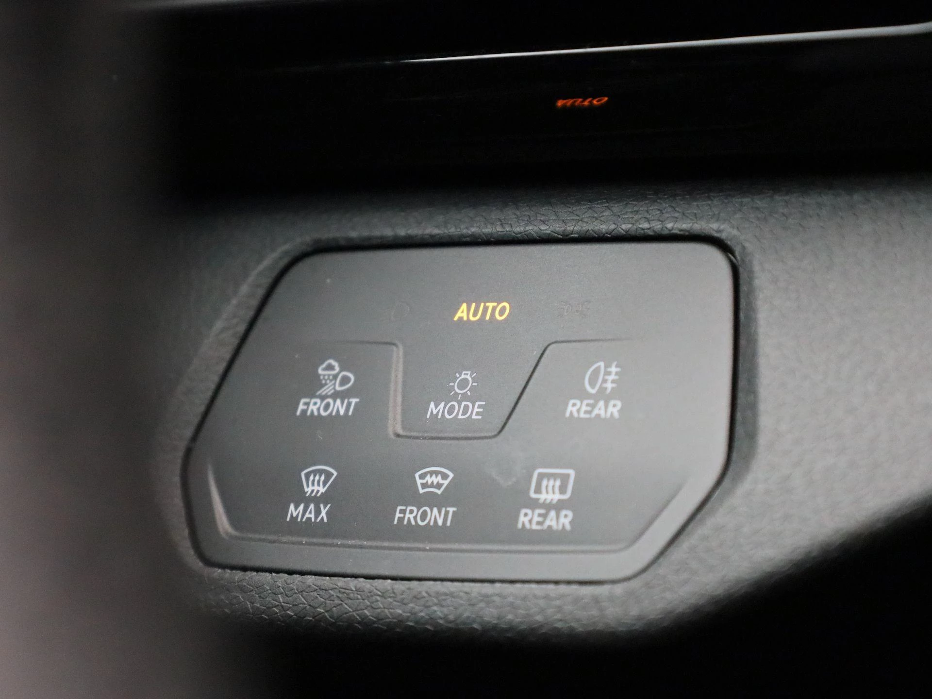 Volkswagen-ID.4-image-28