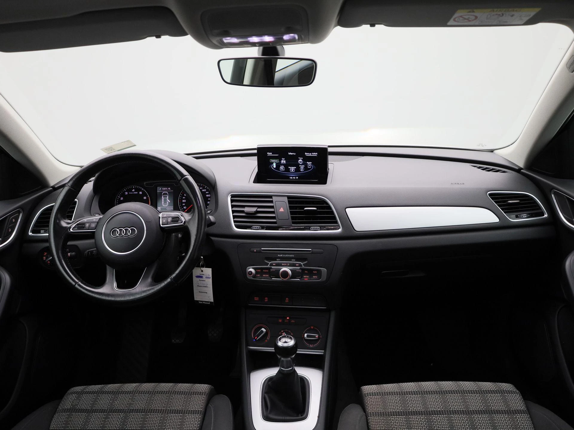 Audi-Q3-image-33