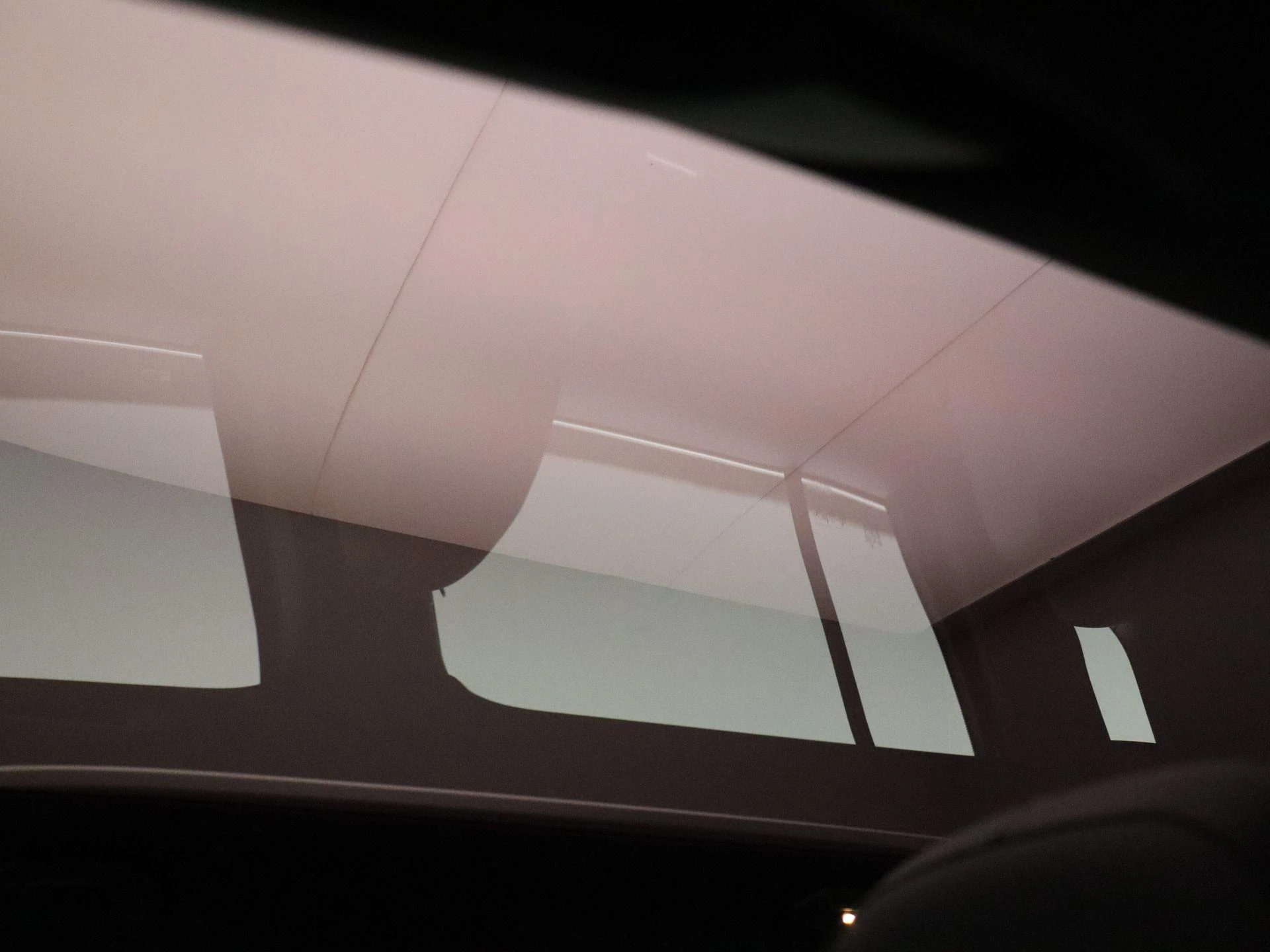 Mercedes-Benz-GLB-image-14