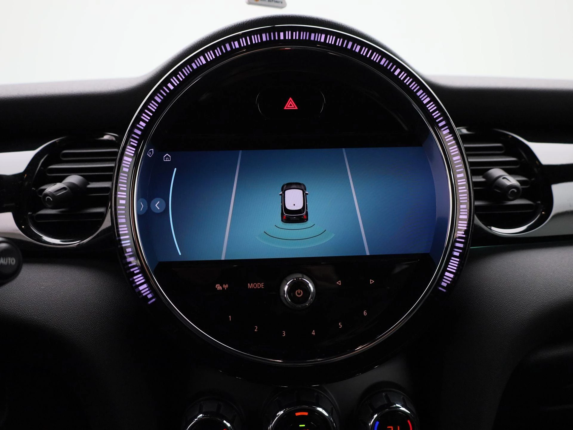 MINI-Cooper-image-25