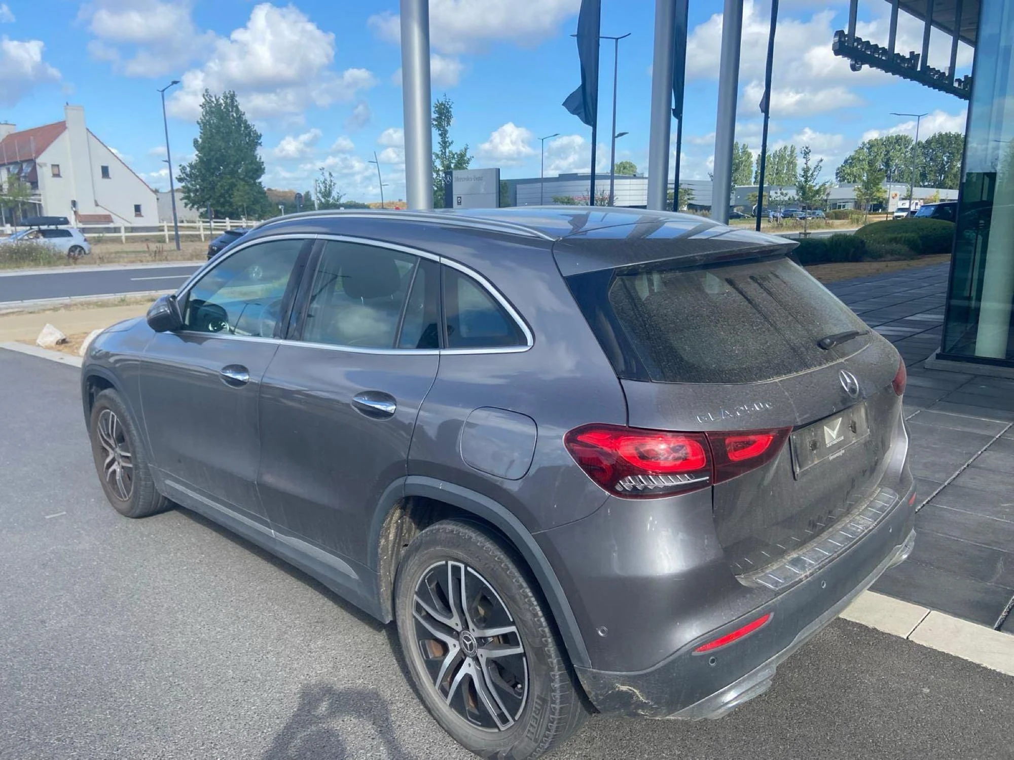 Mercedes-Benz-GLA-image-5