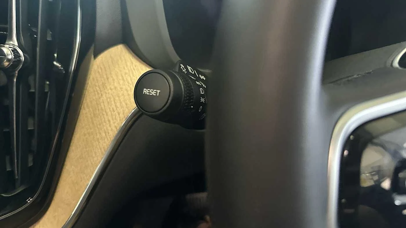 Volvo-XC60-image-16