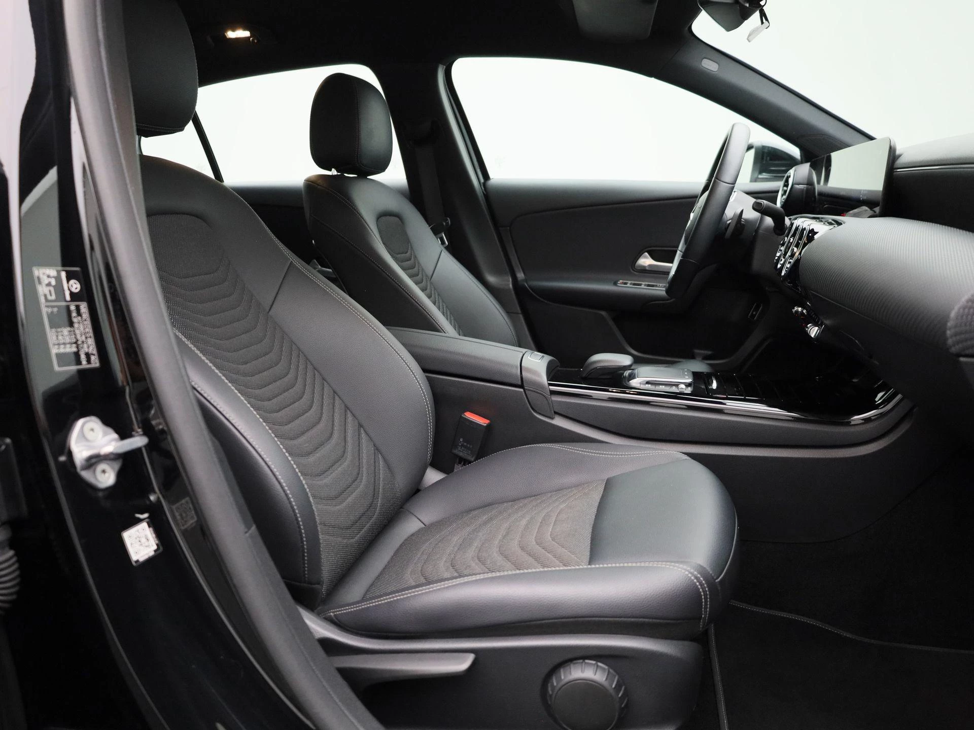 Mercedes-Benz-A-Klasse-image-33