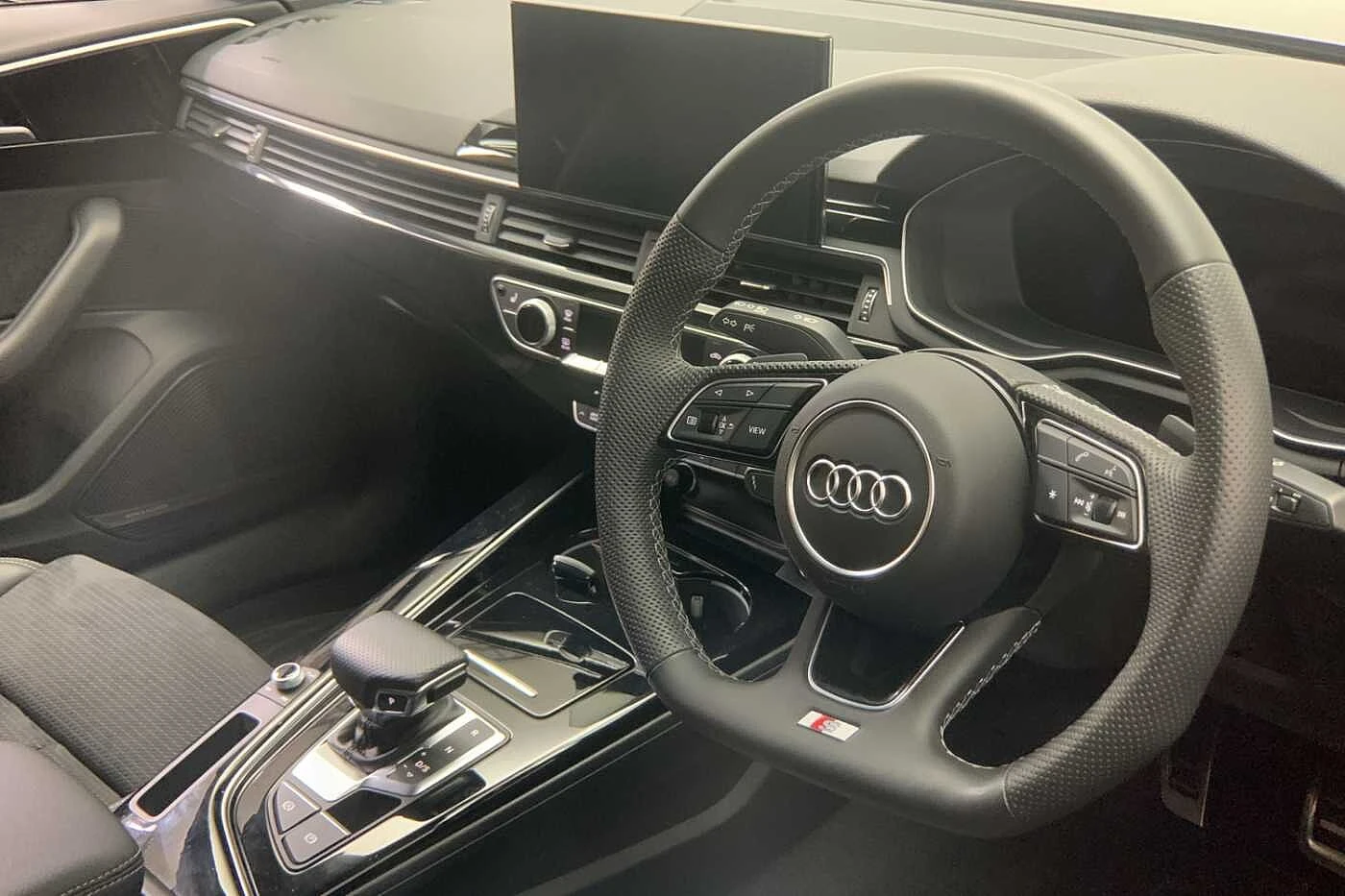 Audi-A4-image-5
