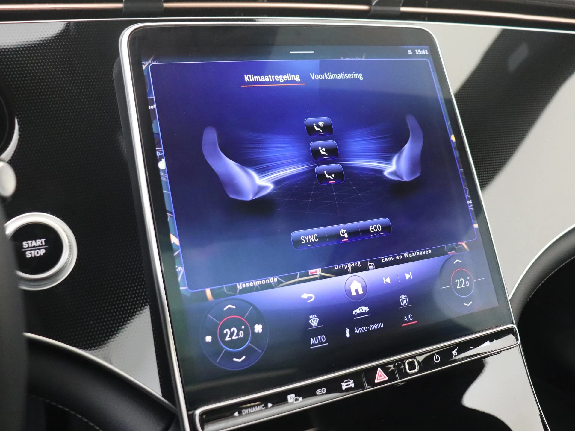 Mercedes-Benz-EQE-image-21