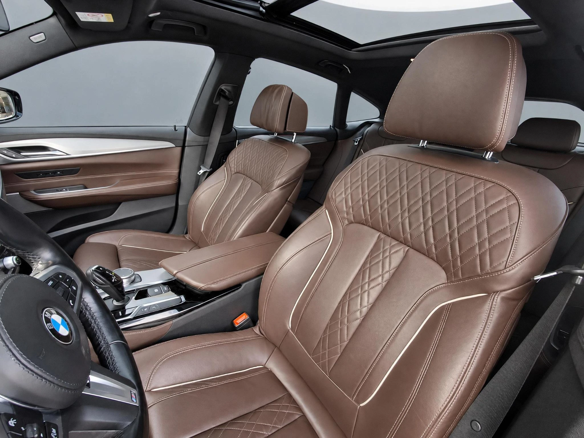 BMW-6 Serie-image-10