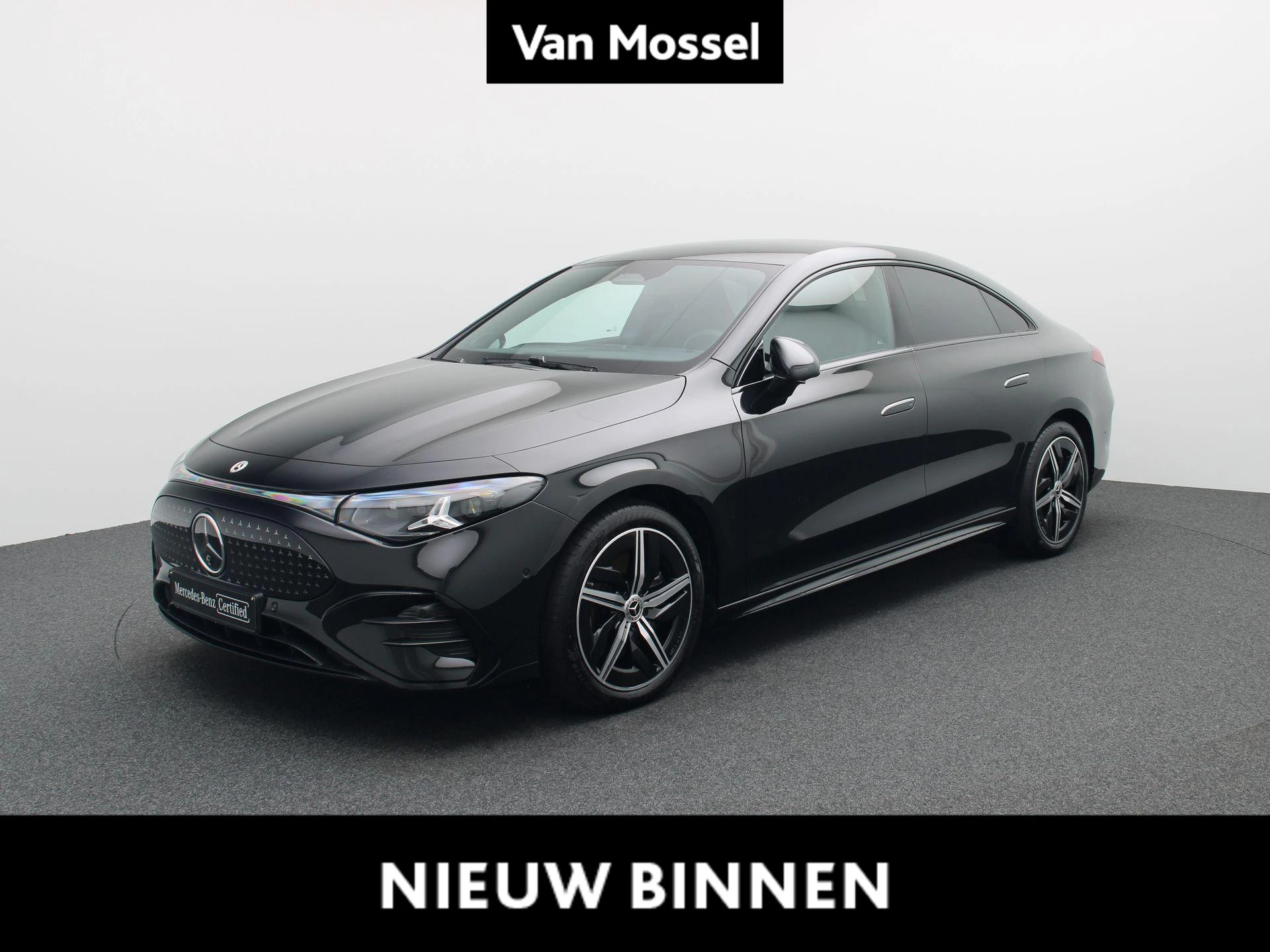 Mercedes-Benz-CLA-image-0