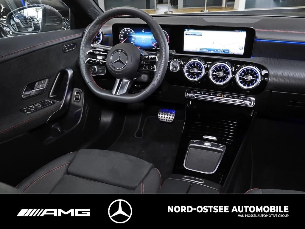 Mercedes-Benz CLA 200 d AMG COUPÉ ADV.+ MBUX HANDS-FREE AMG Line