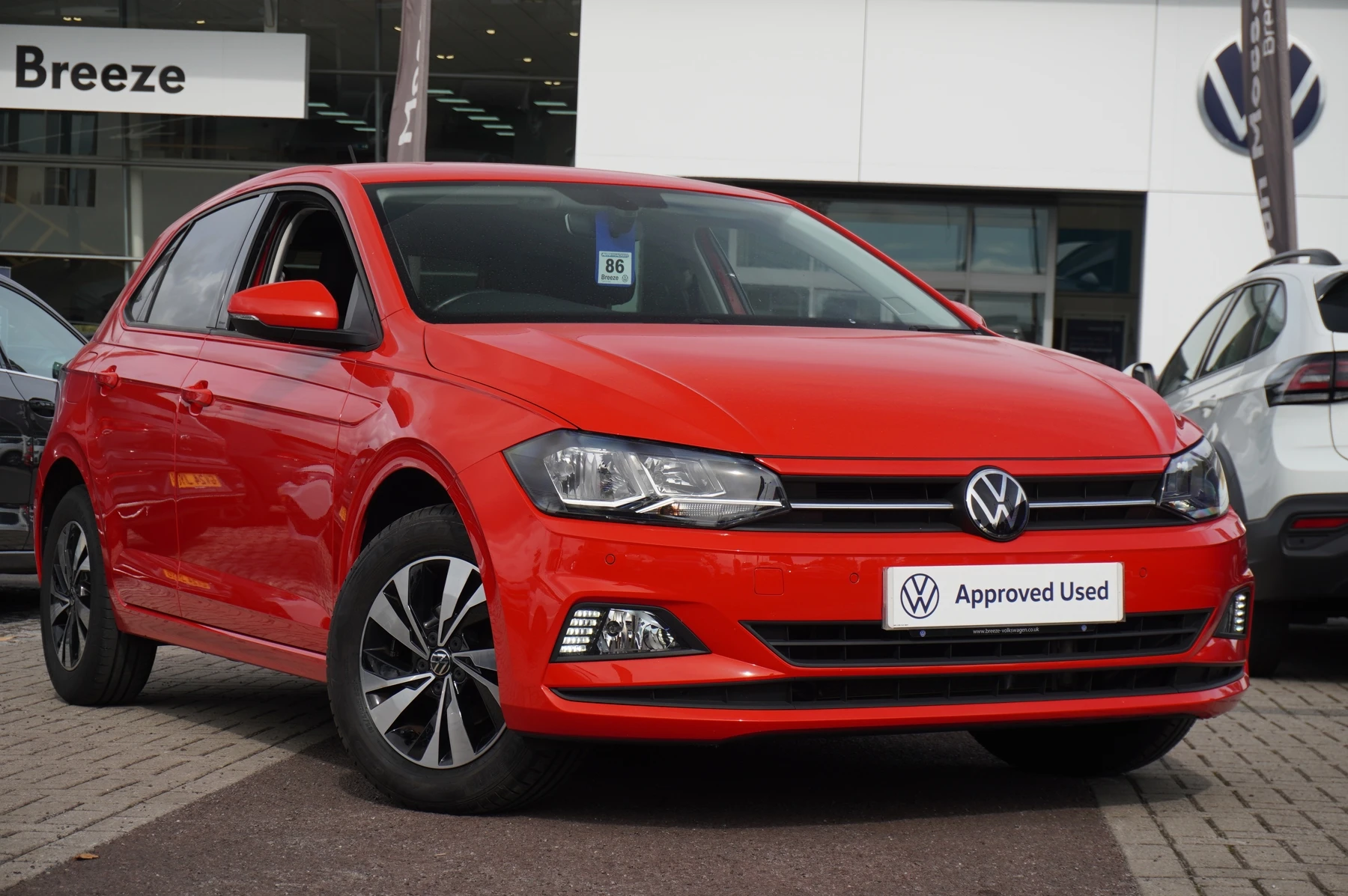 Volkswagen-Polo-image-0