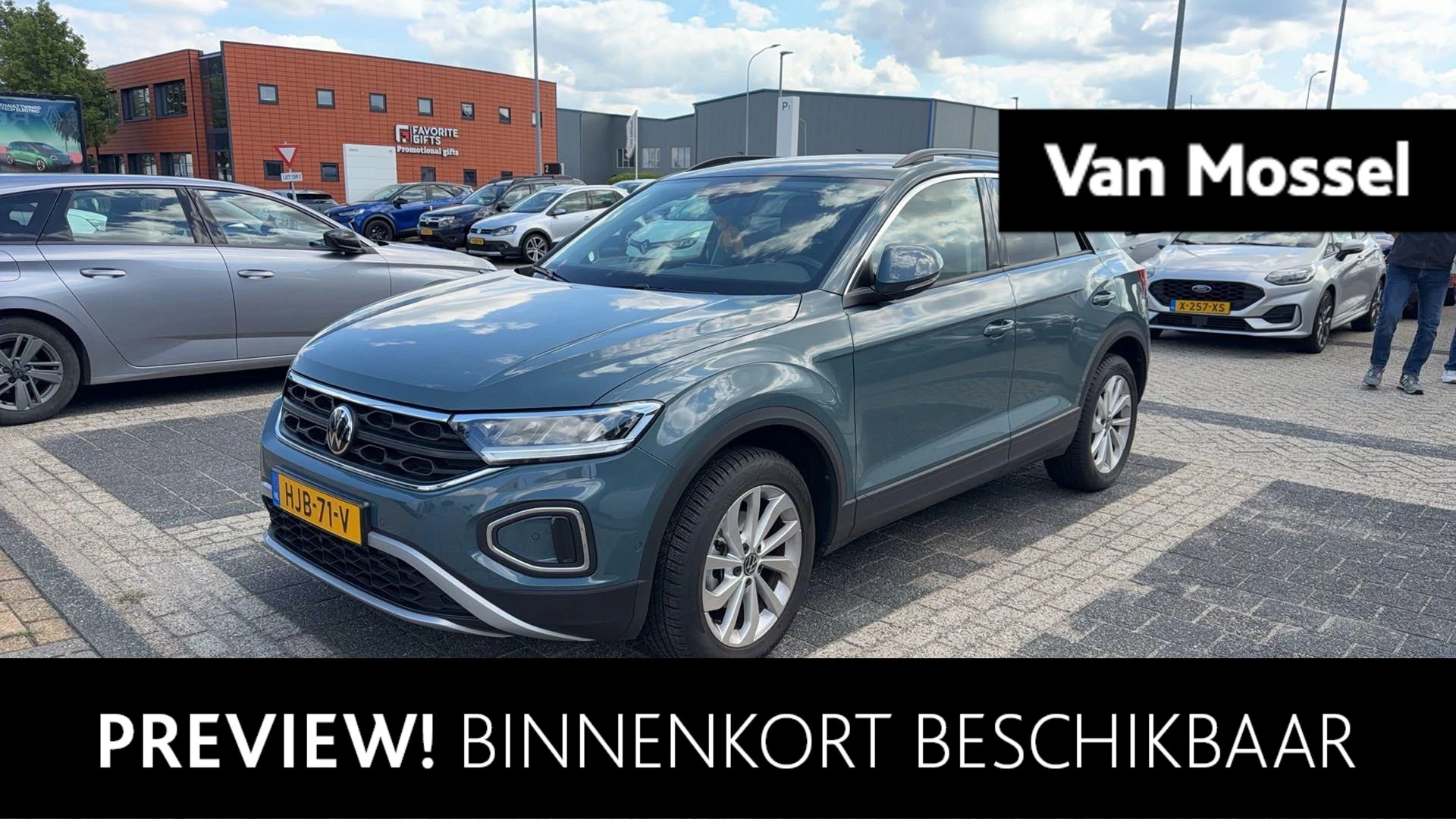 Volkswagen-T-Roc-image-0