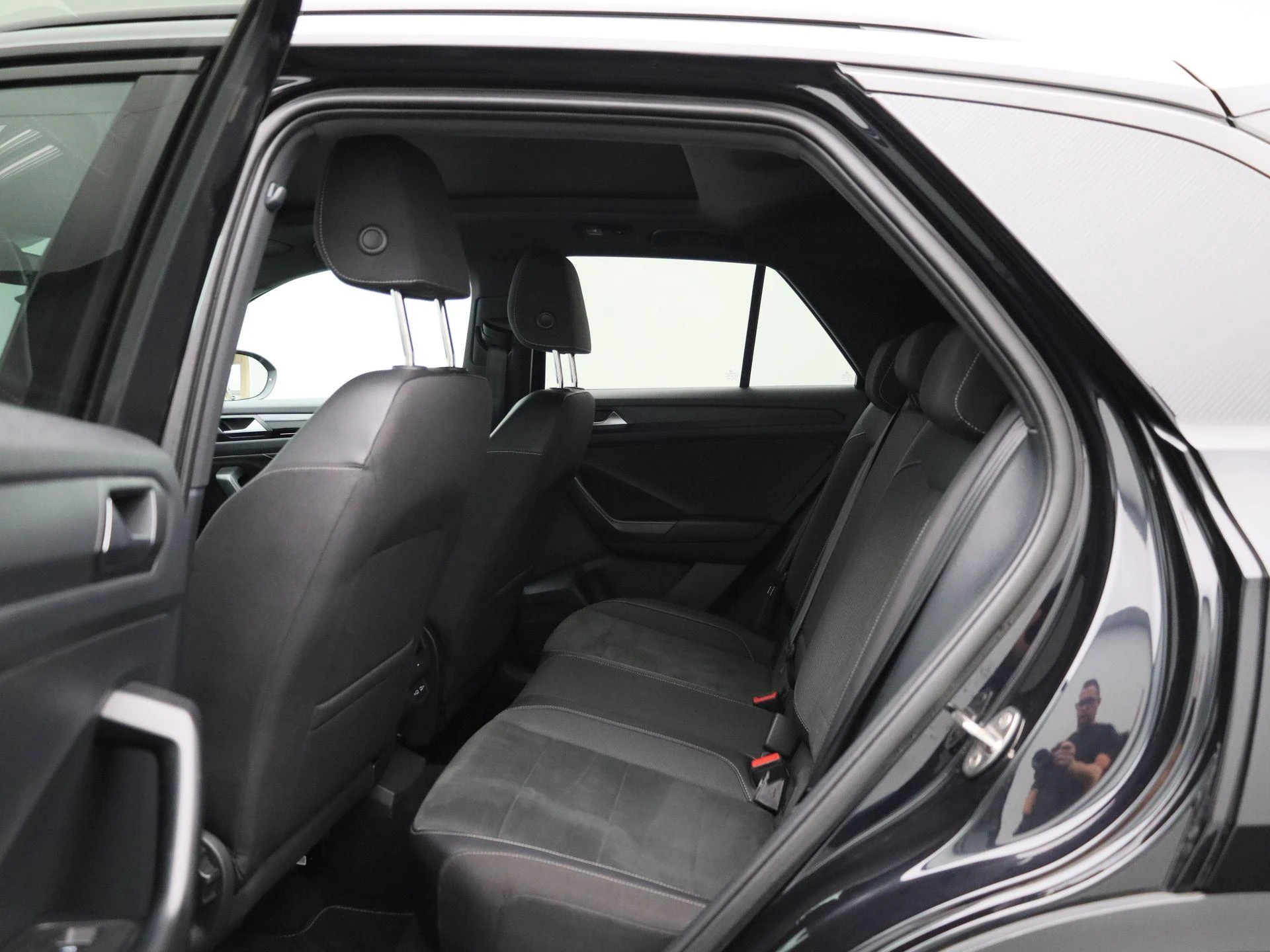 Volkswagen-T-Roc-image-9