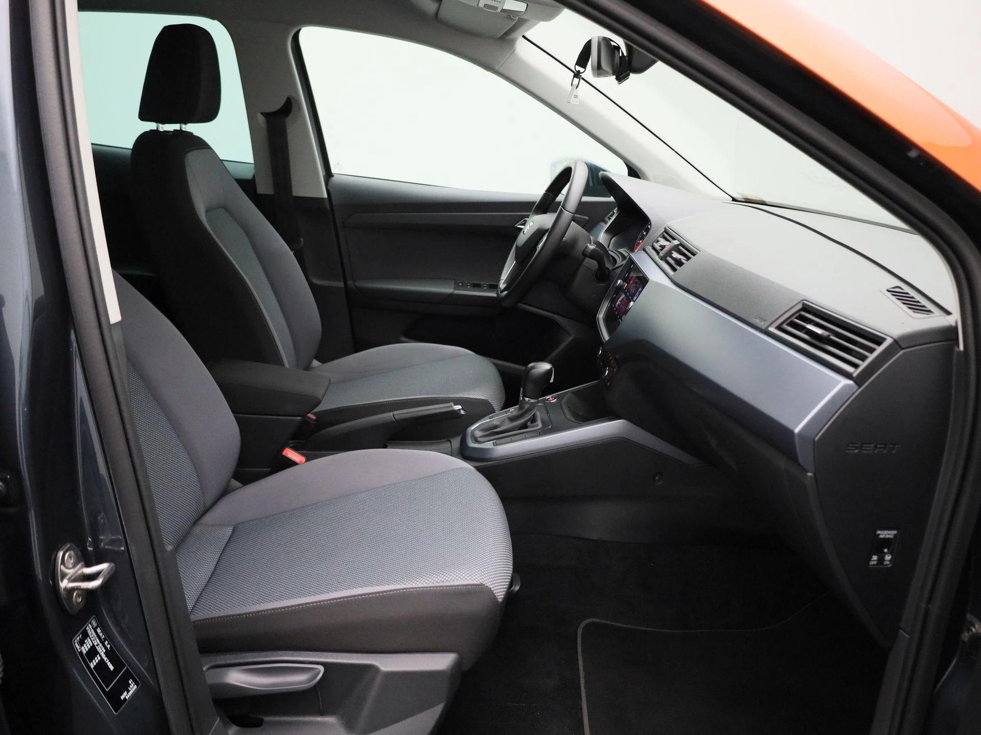 SEAT Arona 1.0 TSI Xcellence Business Intense