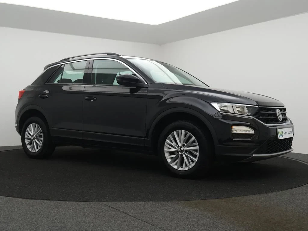 Volkswagen-T-Roc-image-25