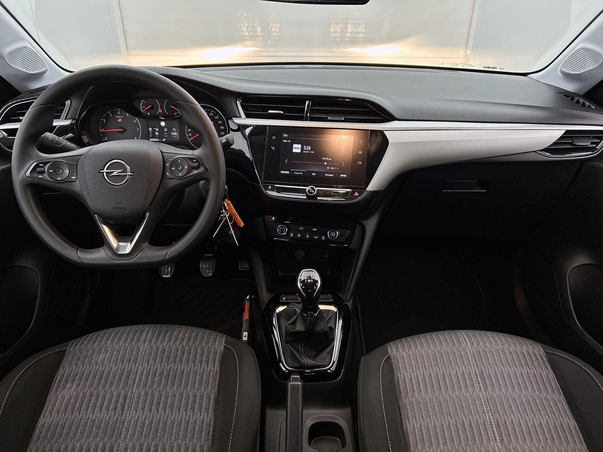 Opel-Corsa-image-15