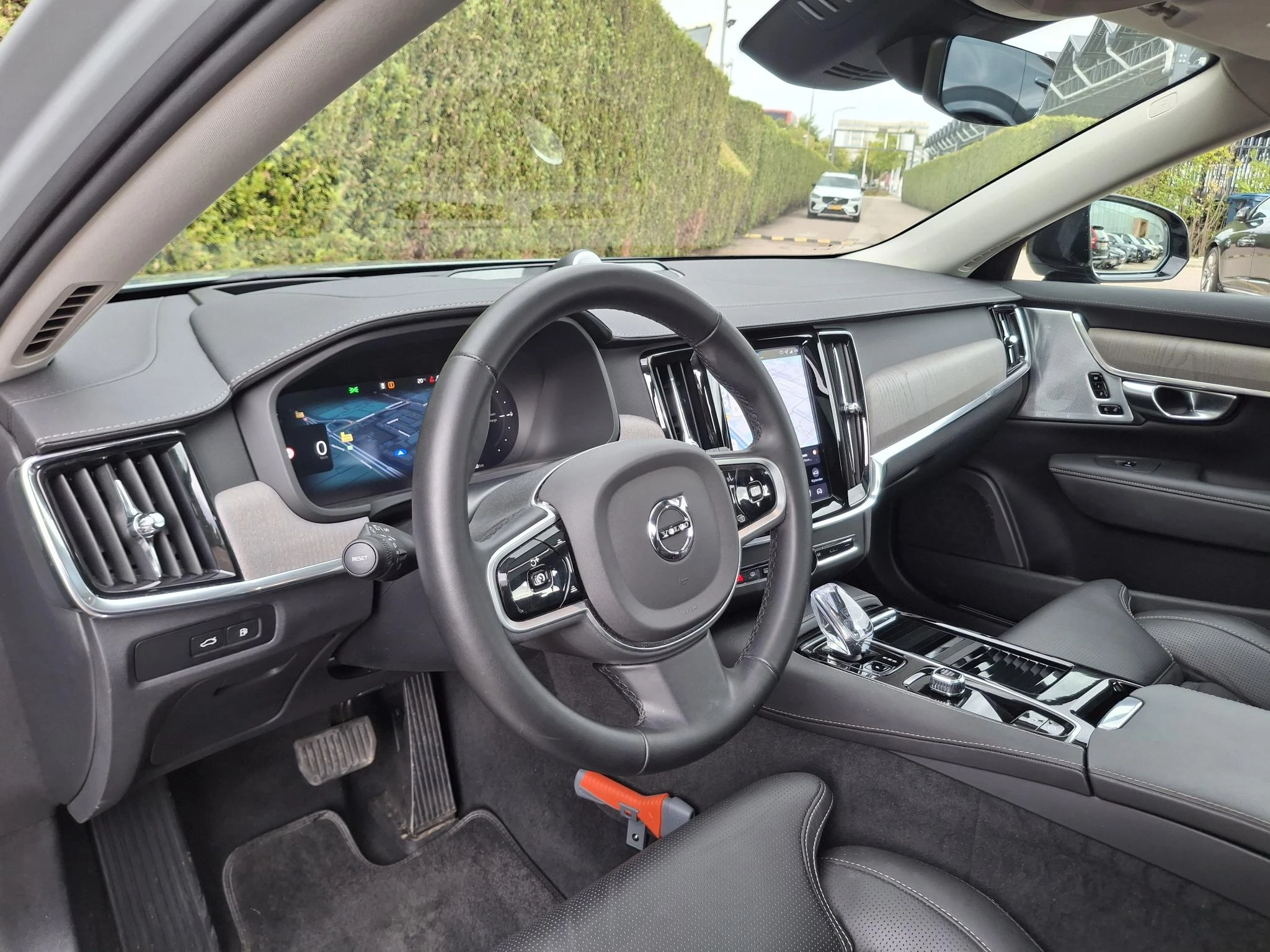 Volvo-V90-image-19