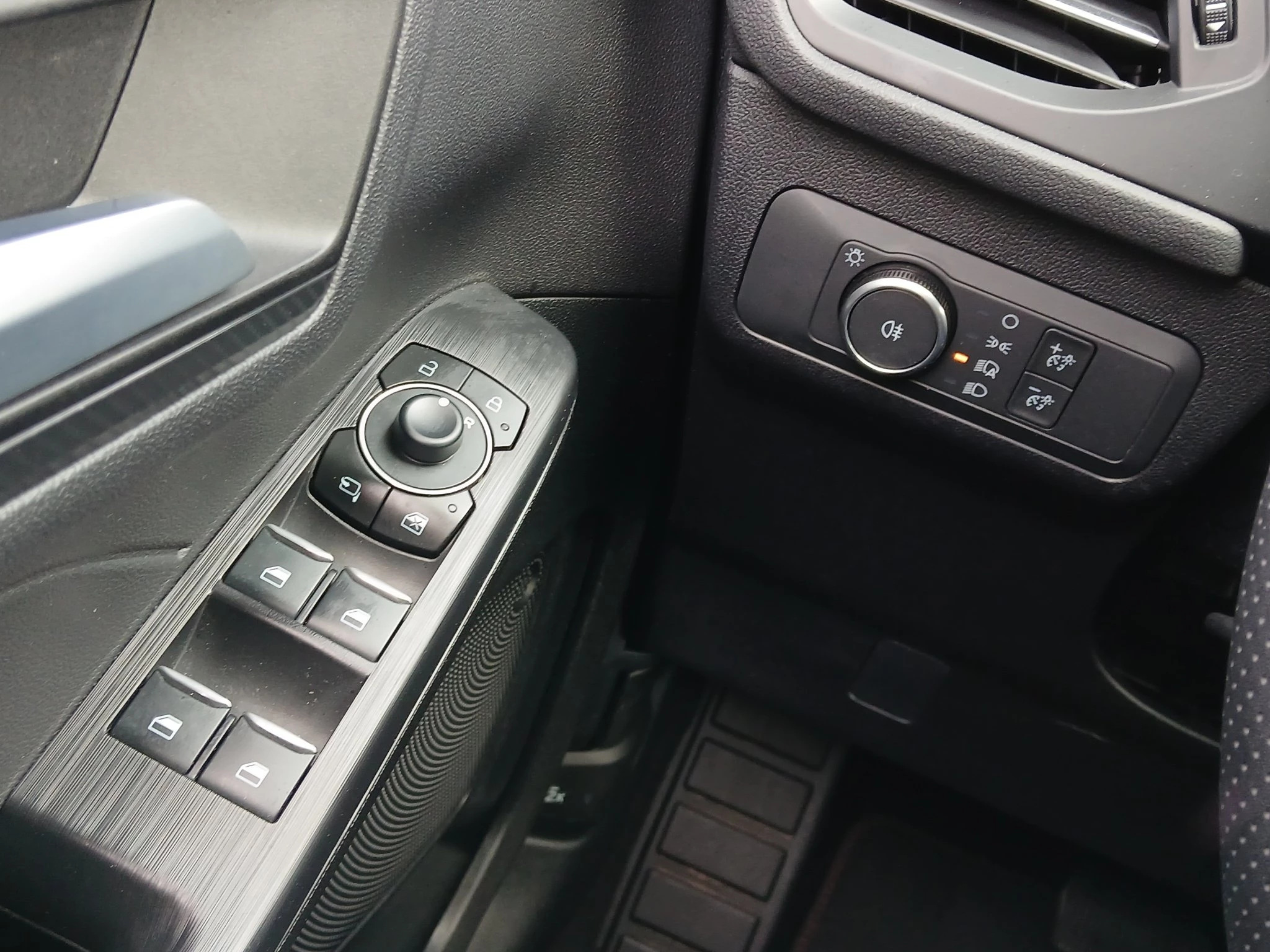 Ford-Kuga-image-16
