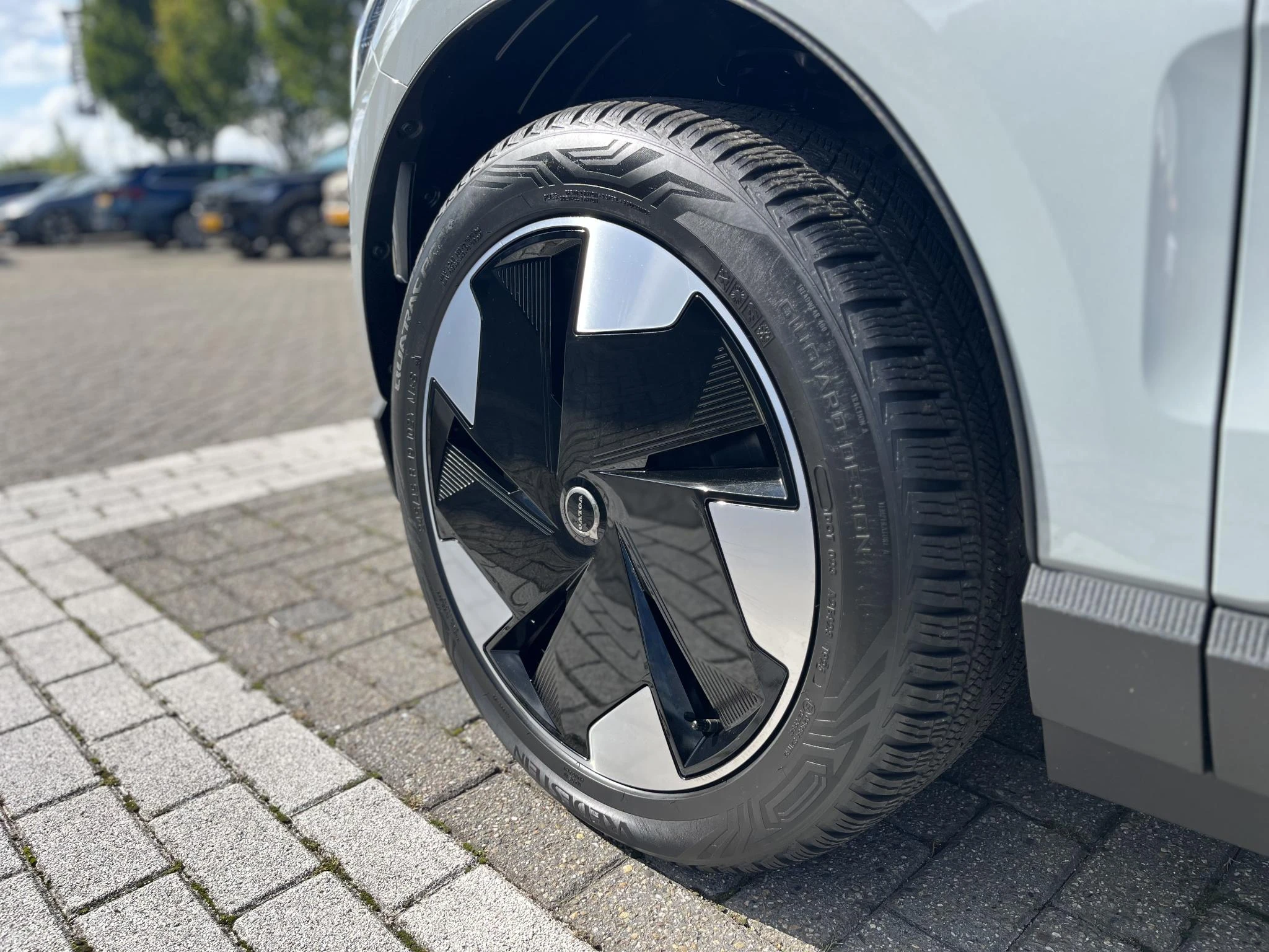 Volvo-EX30-image-4