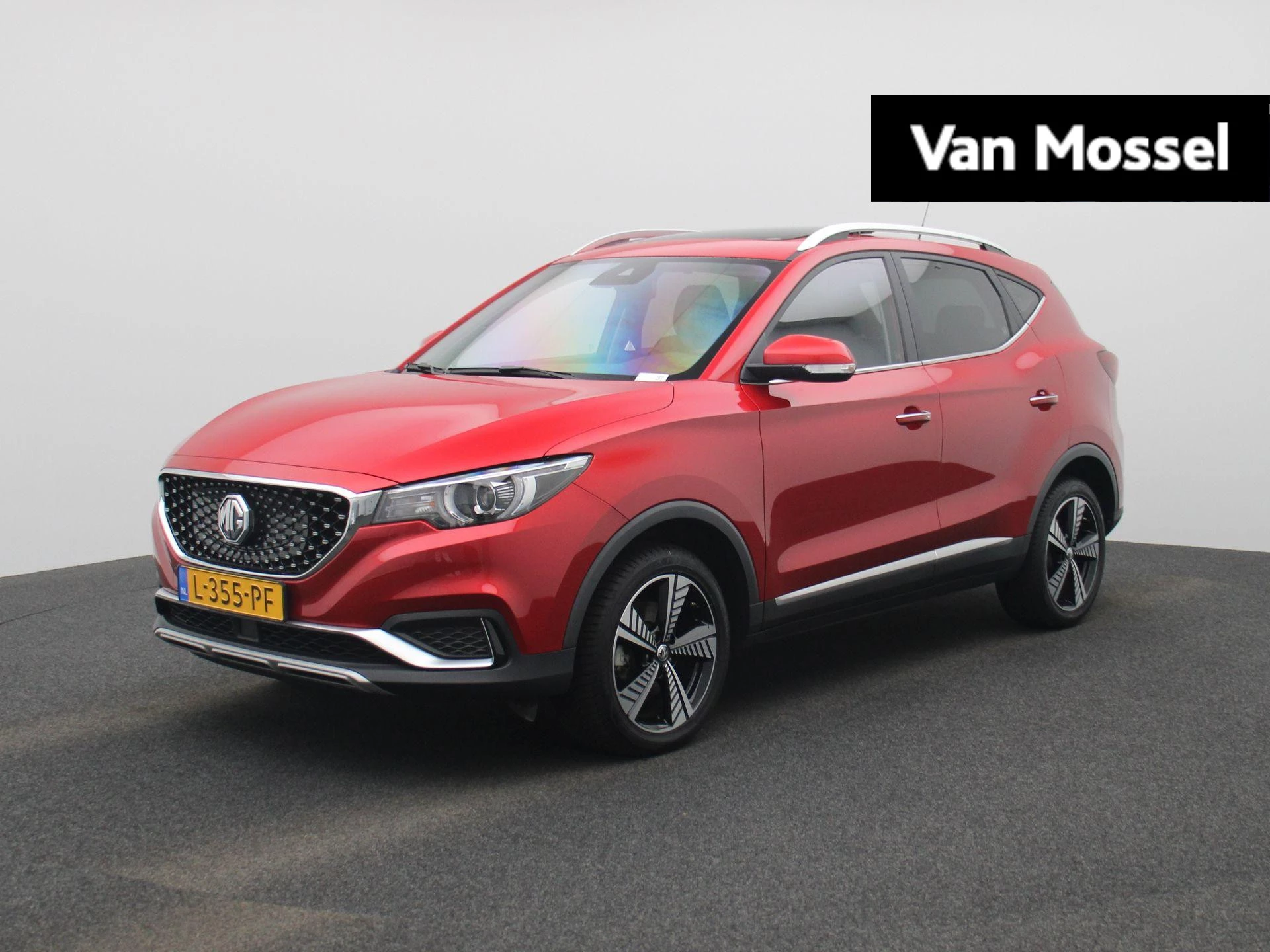 MG-ZS EV-image-0