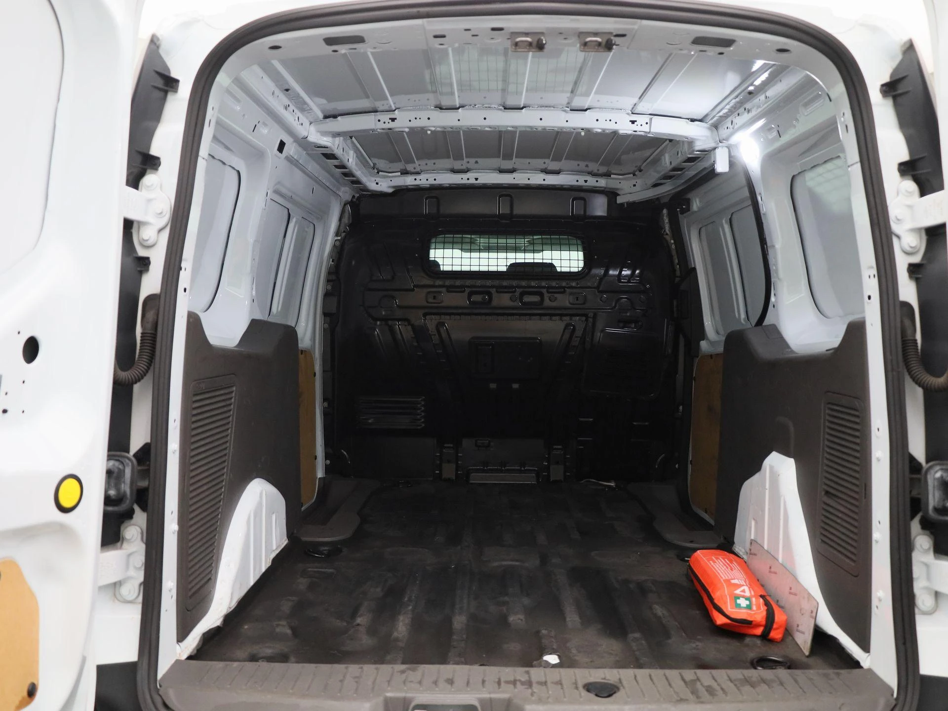 Ford-Transit Connect-image-21