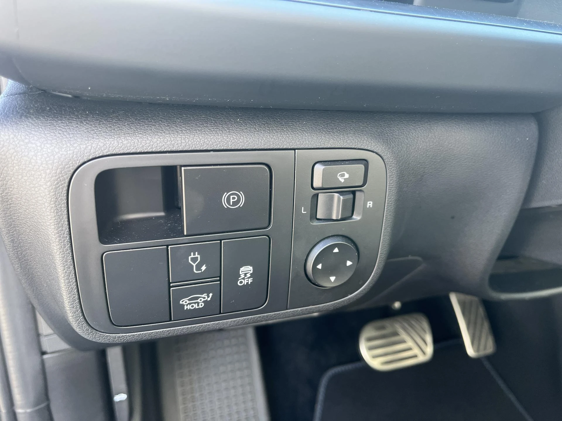 Hyundai-IONIQ 6-image-15