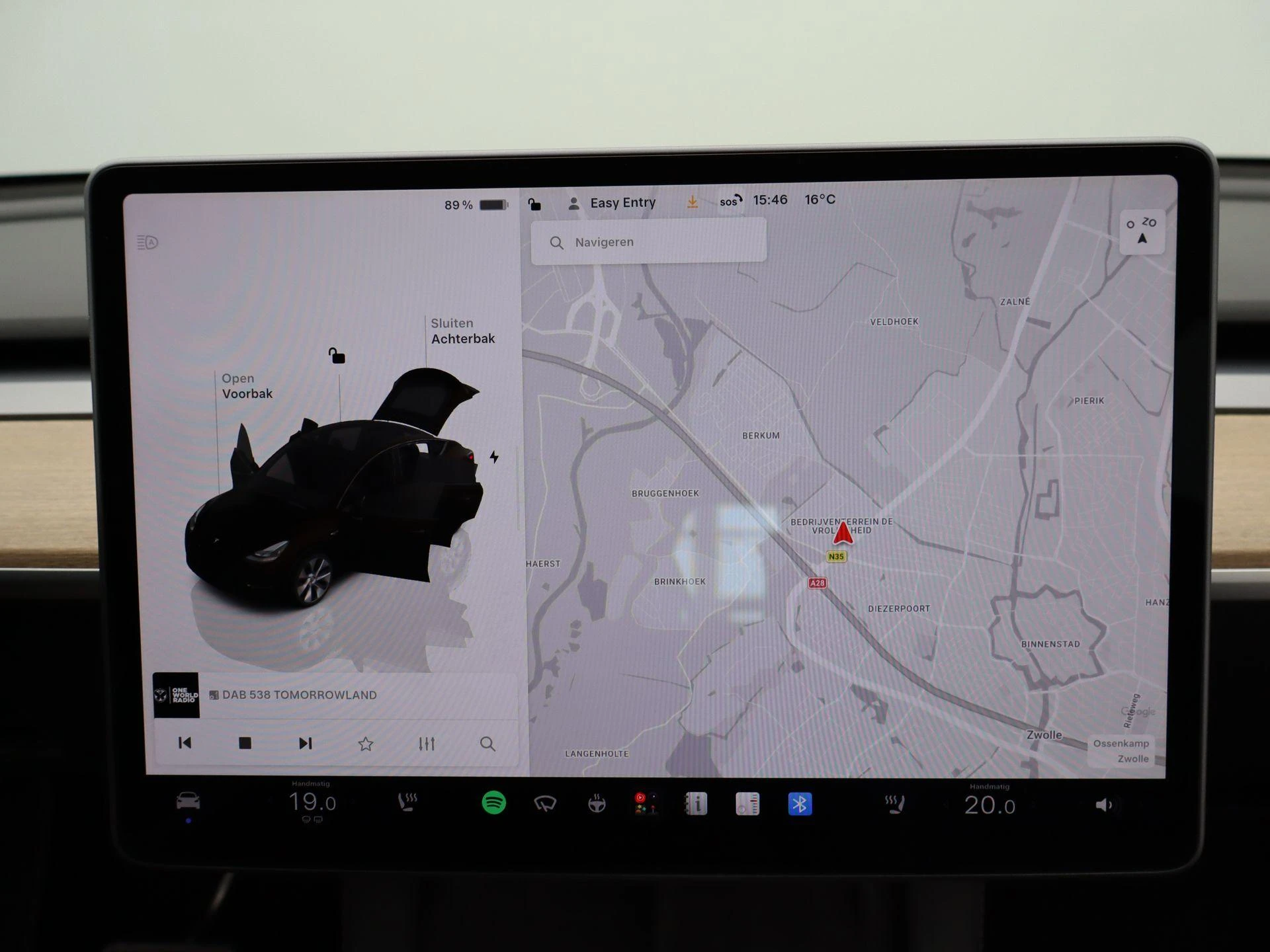 Tesla-Model Y-image-15