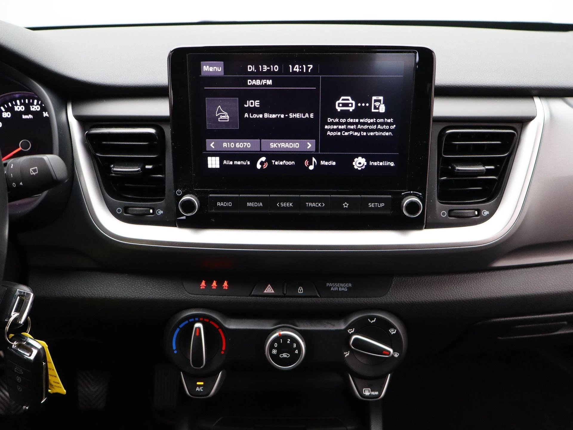 Kia-Stonic-image-8