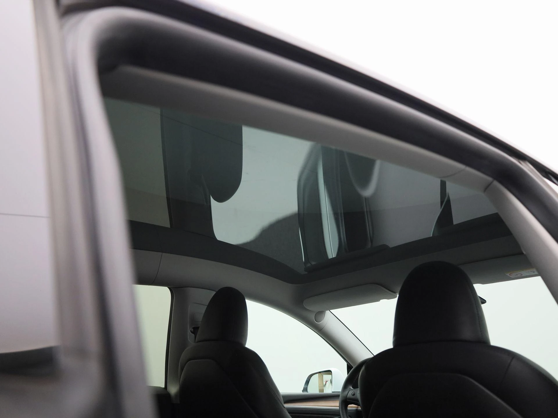 Tesla-Model Y-image-36