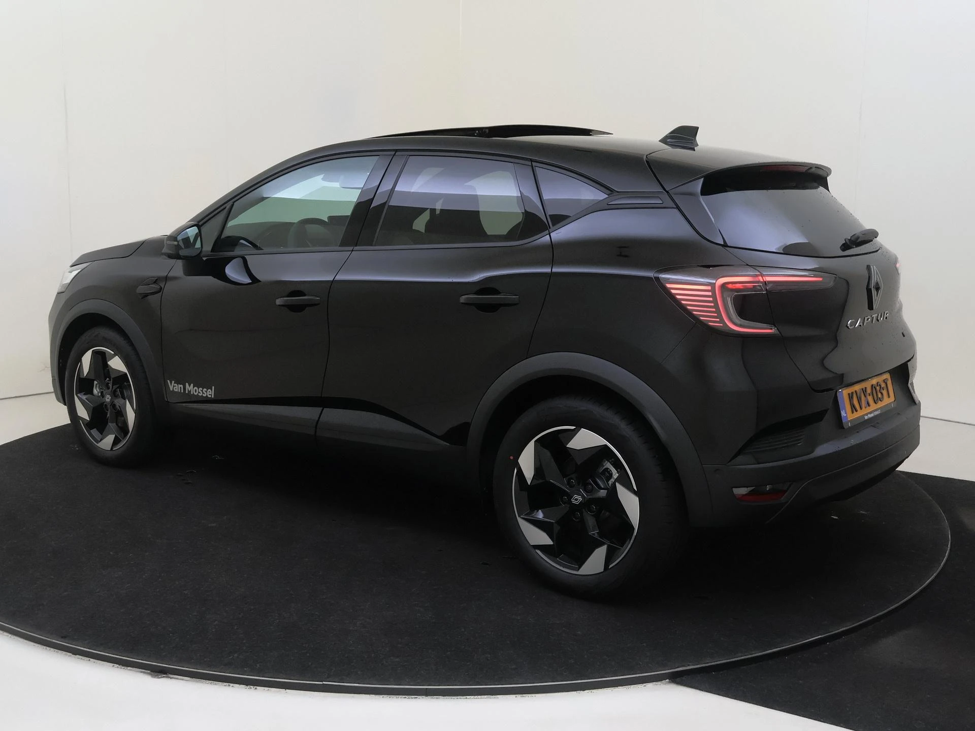 Renault-Captur-image-2
