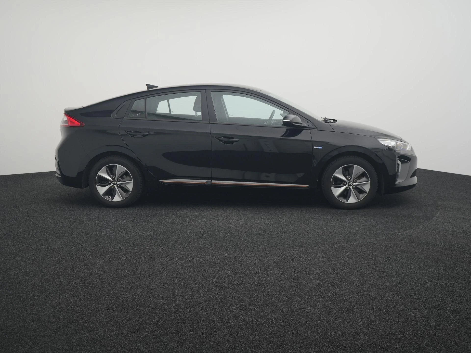 Hyundai-IONIQ-image-5