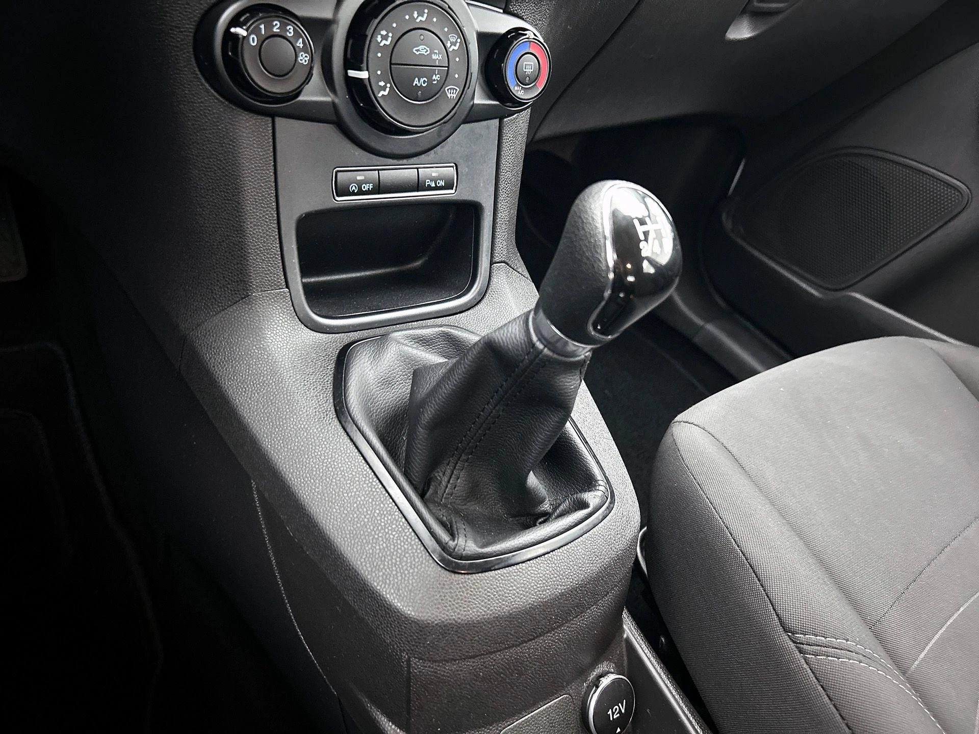 Ford-Fiesta-image-21