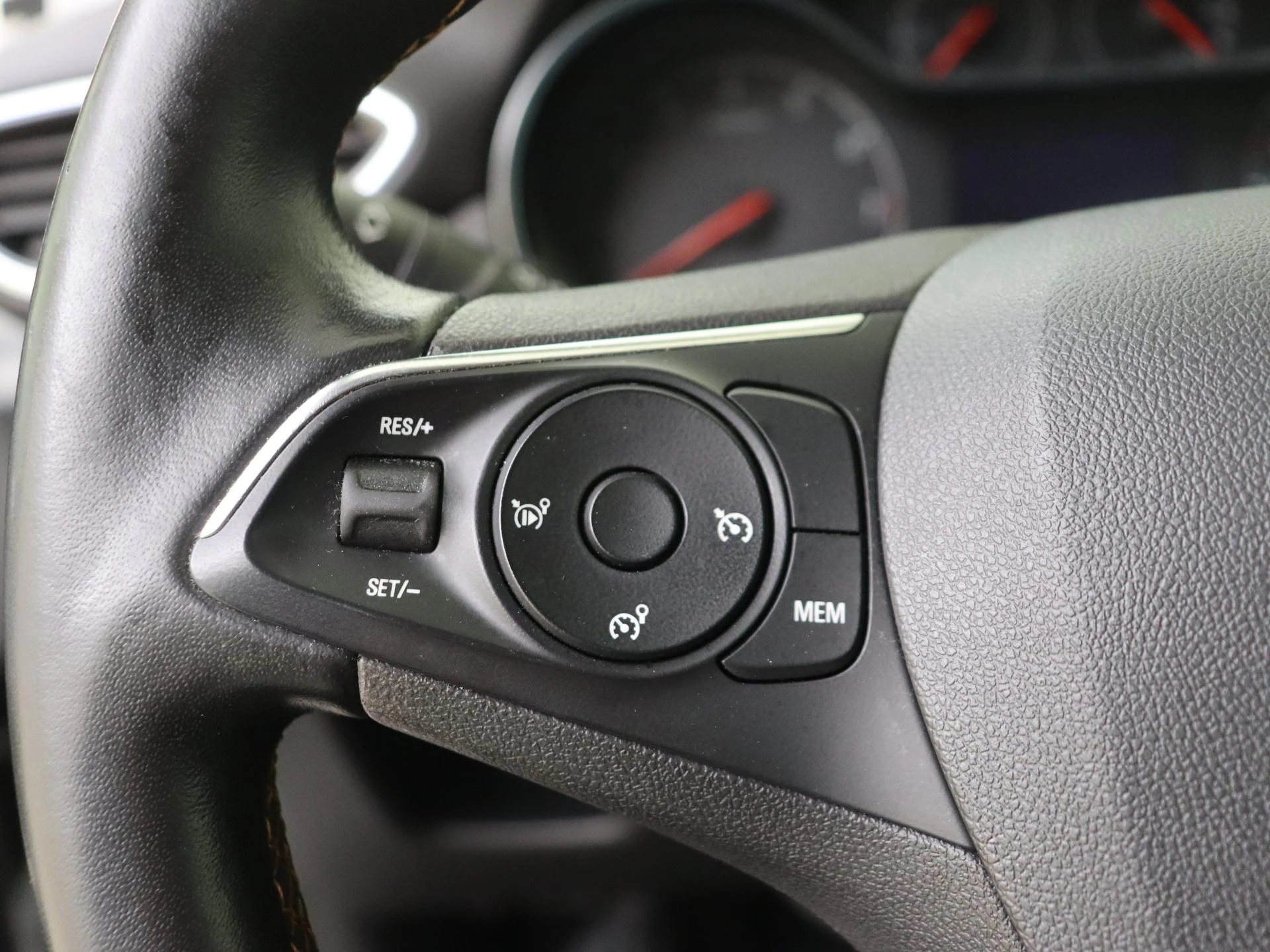 Opel-Crossland X-image-15