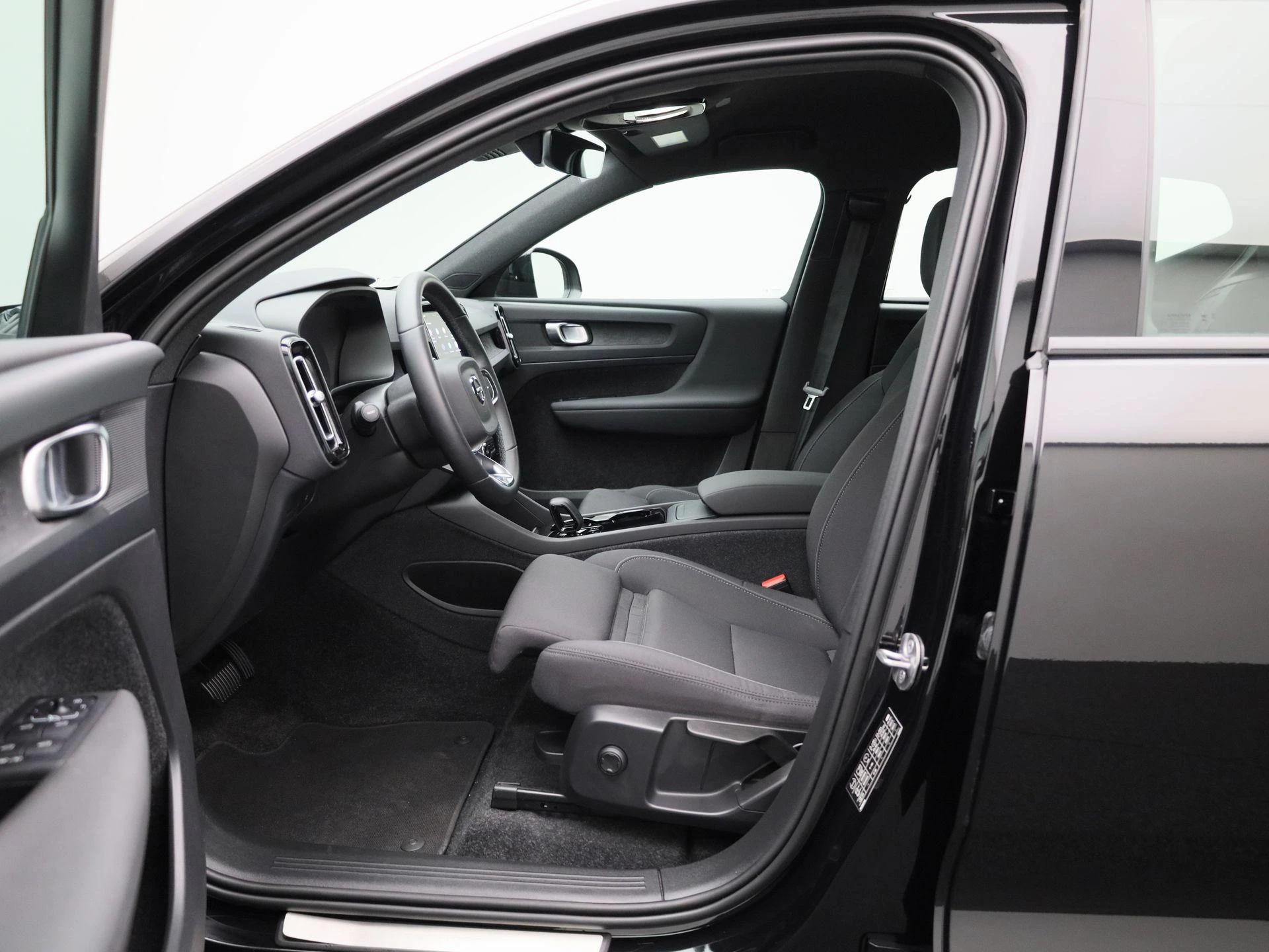 Volvo-XC40-image-8