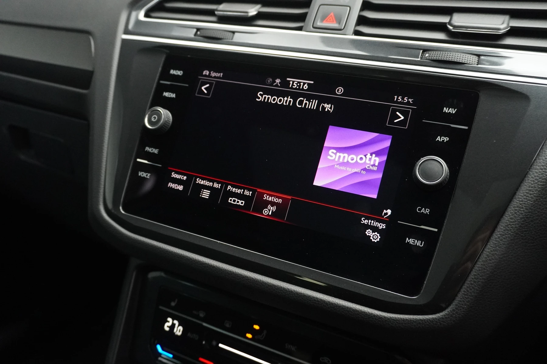 Volkswagen-Tiguan-image-37