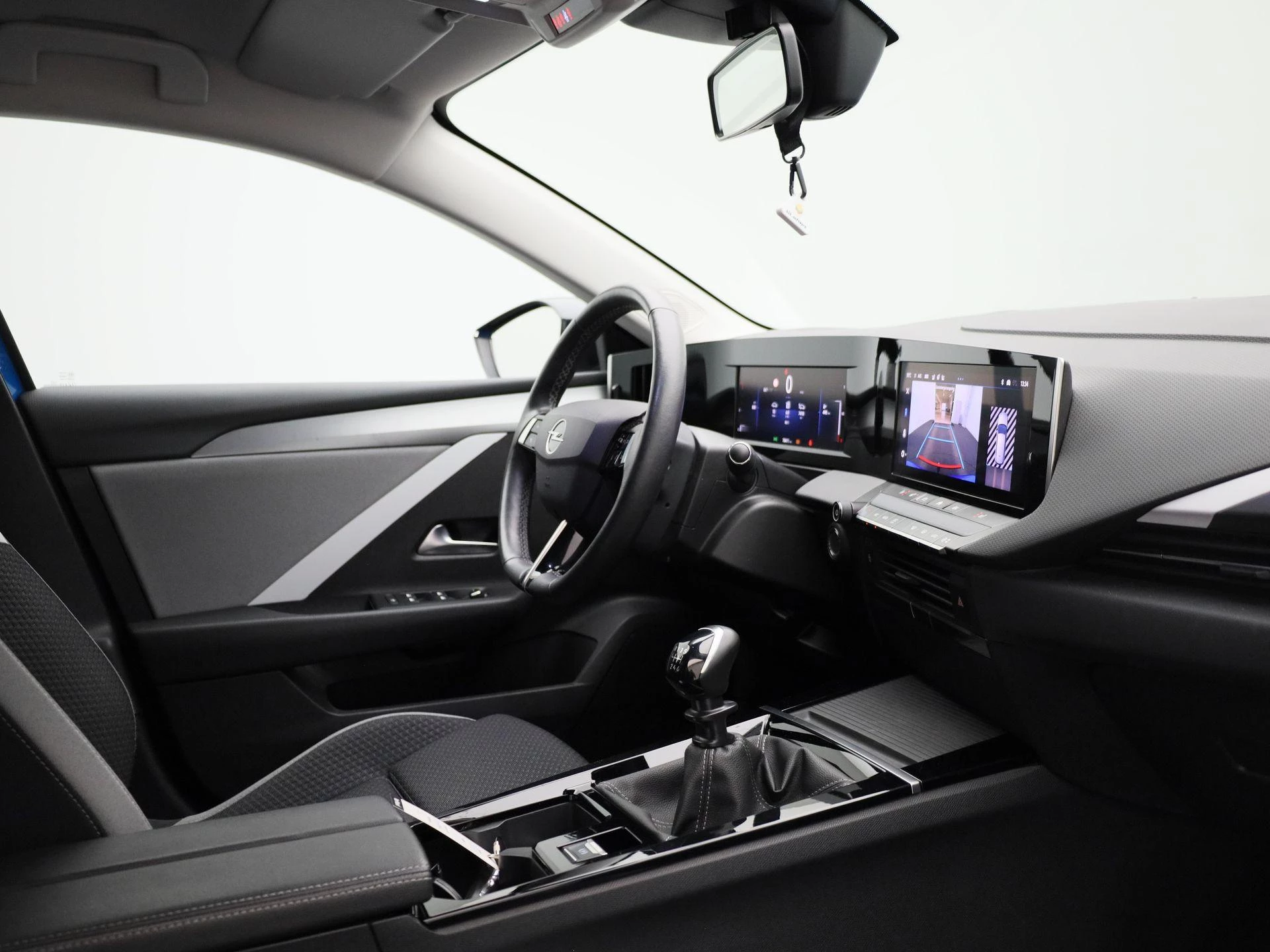 Opel-Astra-image-30