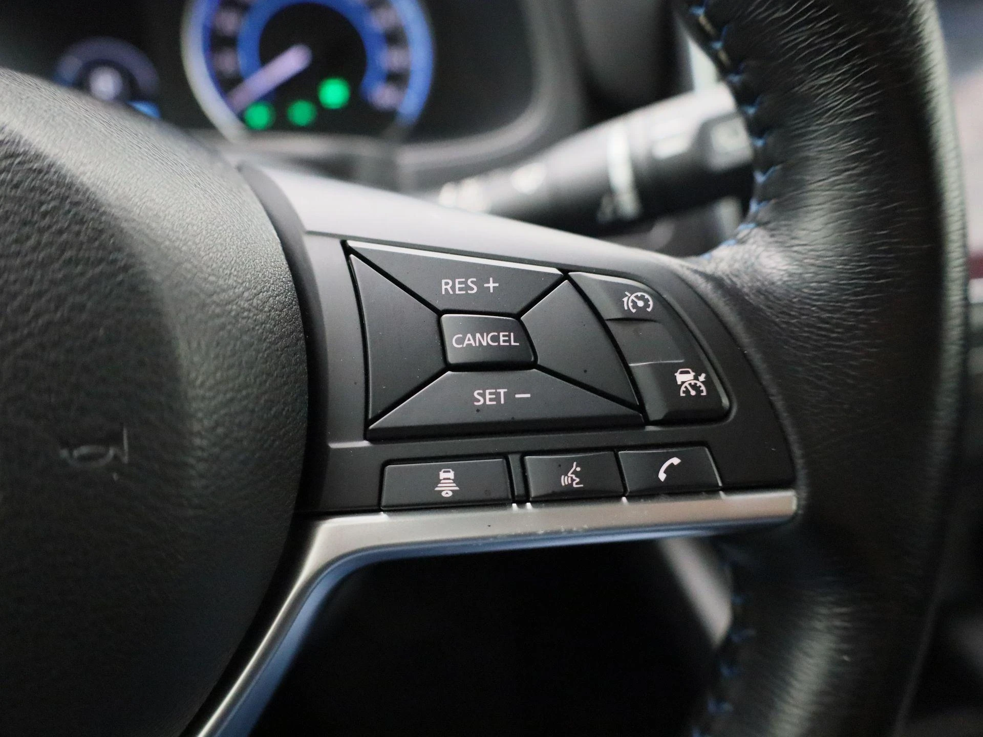 Nissan-Leaf-image-16