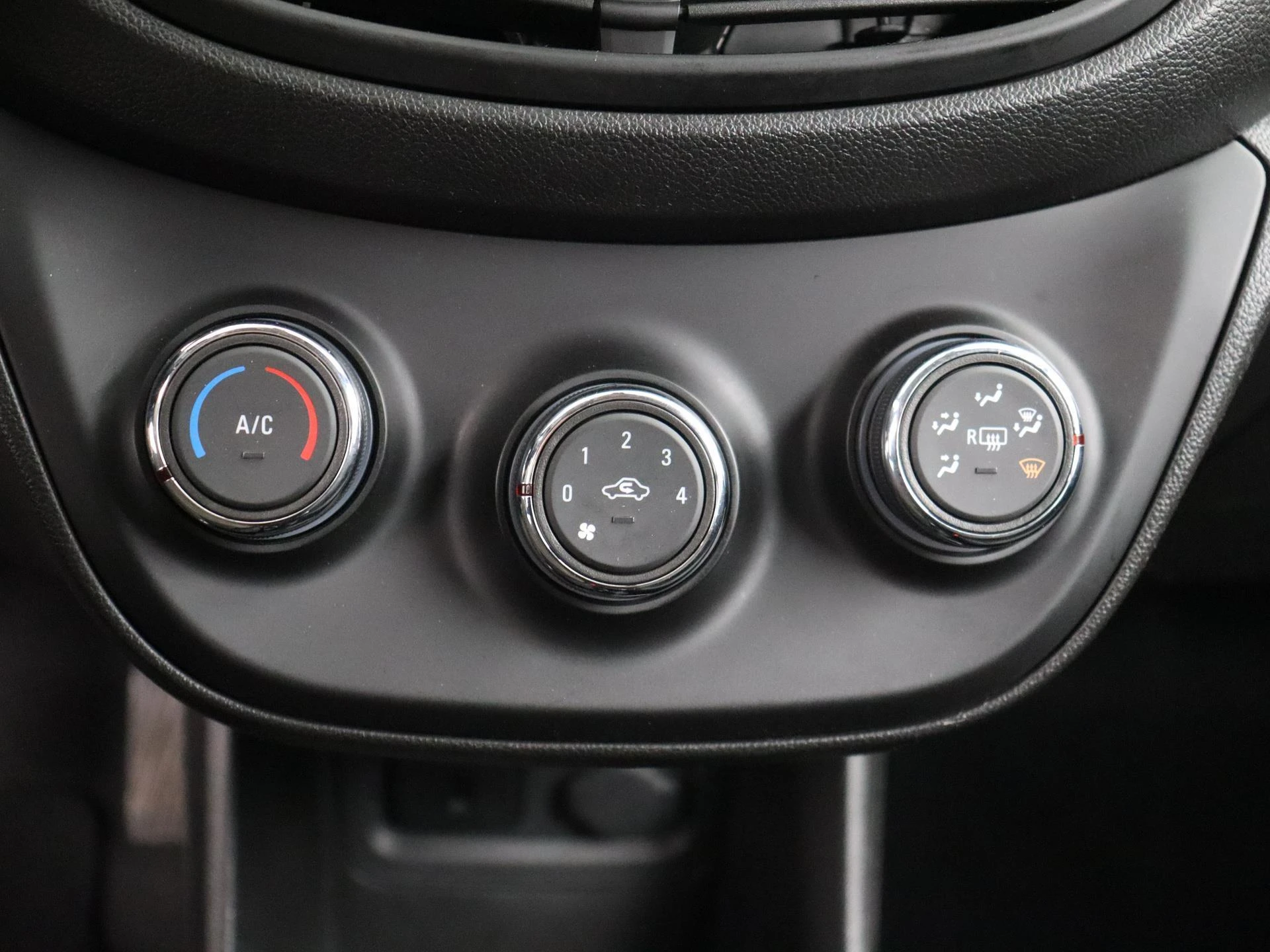 Opel-KARL-image-12