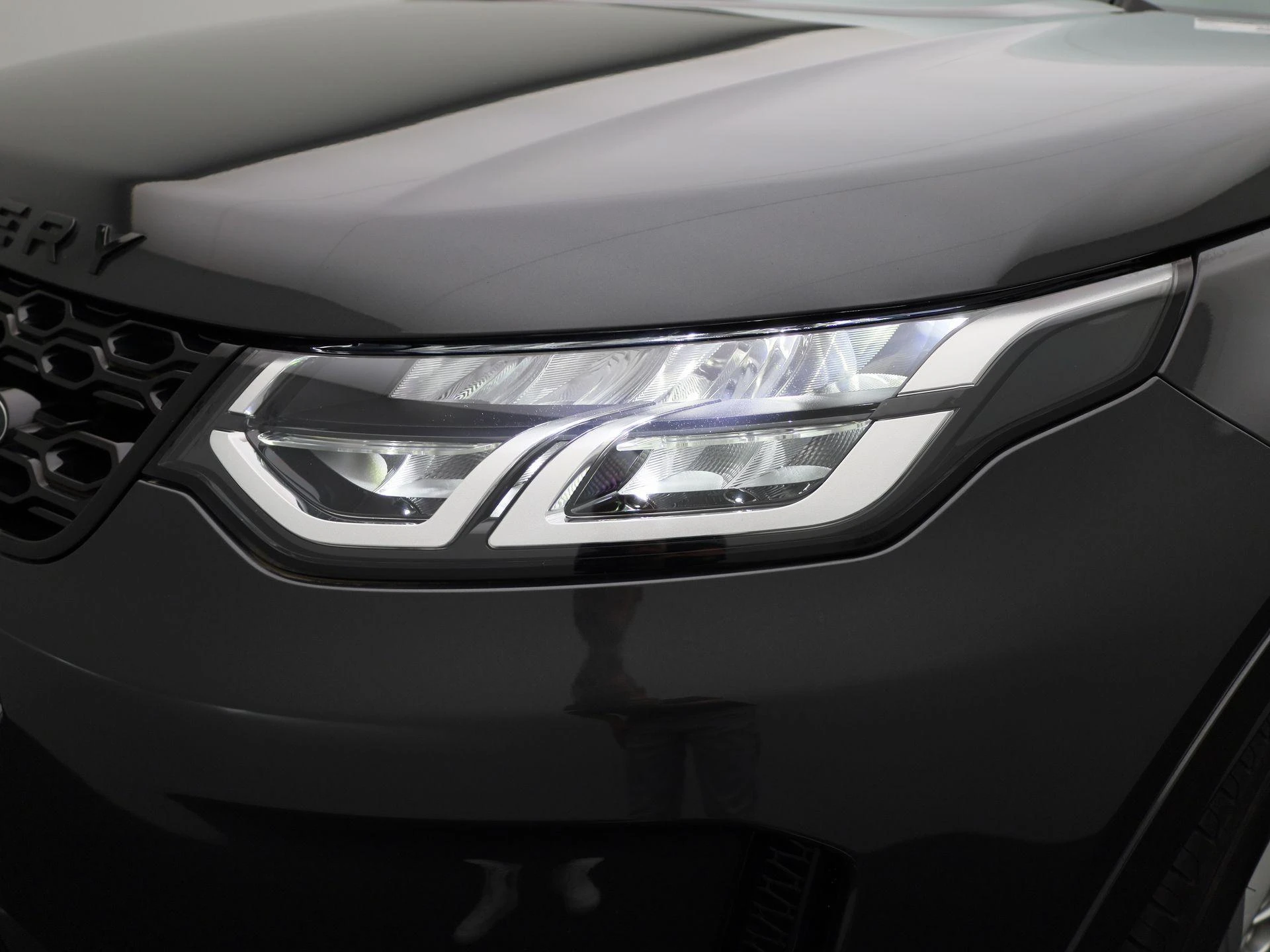 Land Rover-Discovery Sport-image-16