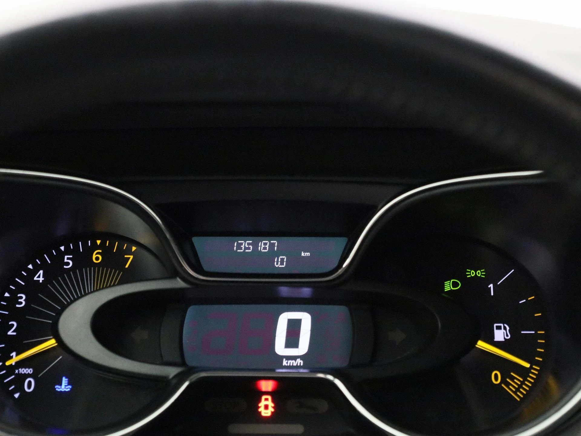 Renault-Captur-image-7